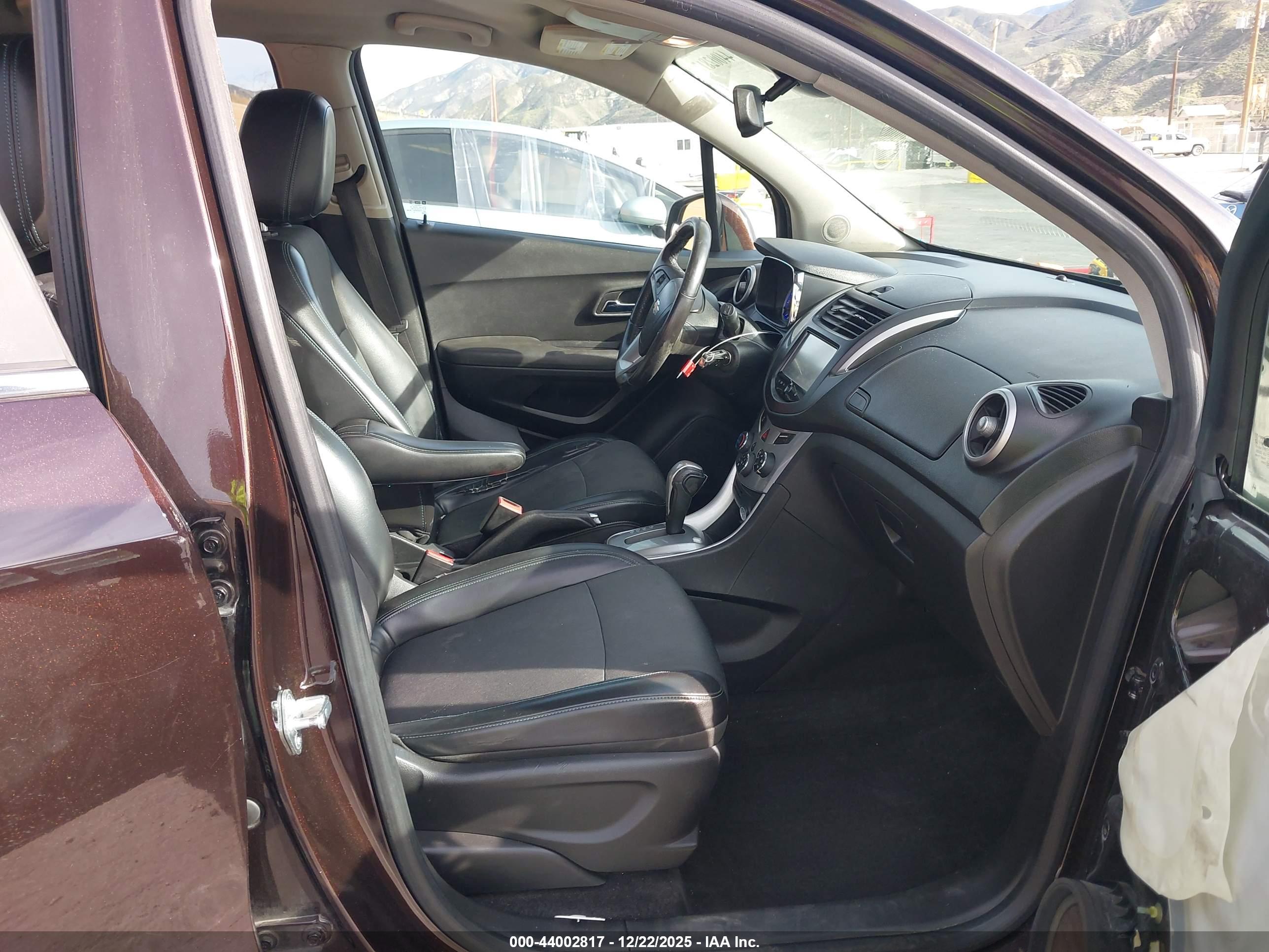 CHEVROLET TRAX image 5