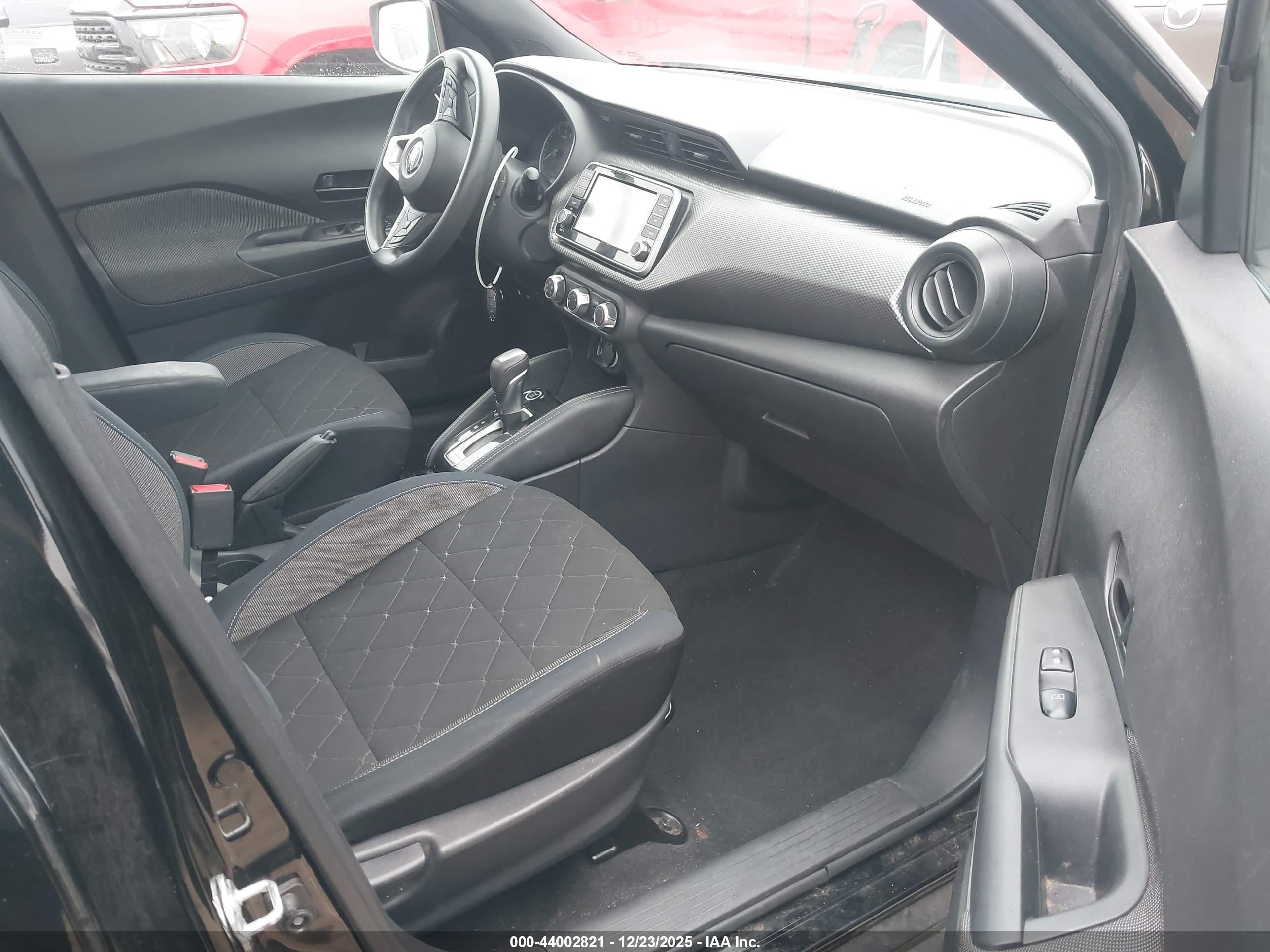 NISSAN KICKS image 5