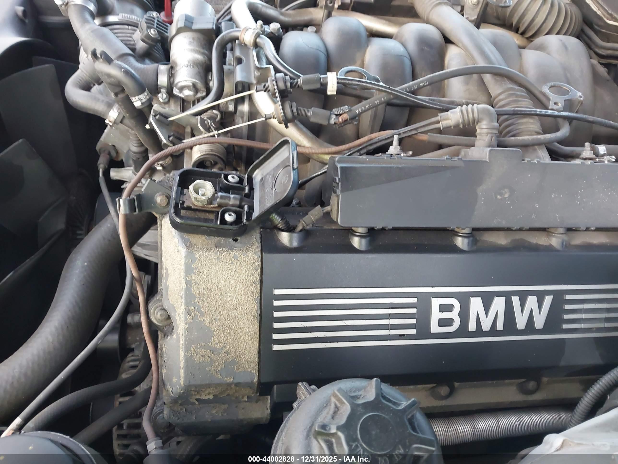 BMW 740IL image 6