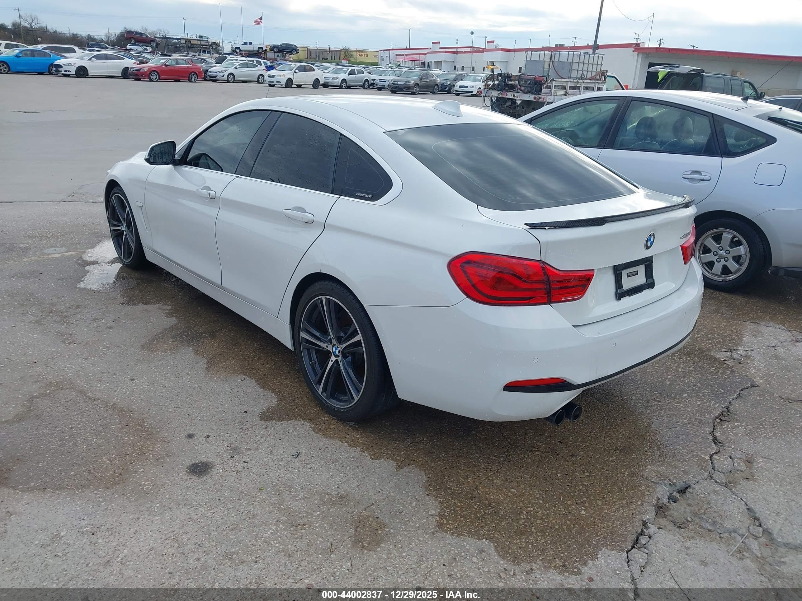 BMW 430I image 3