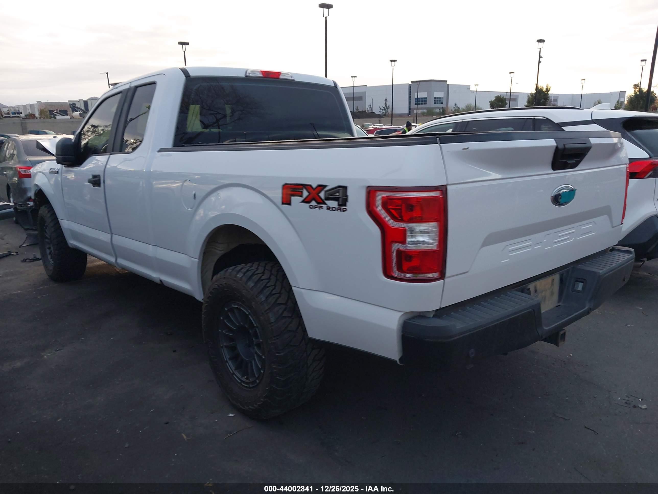 FORD F-150 image 3