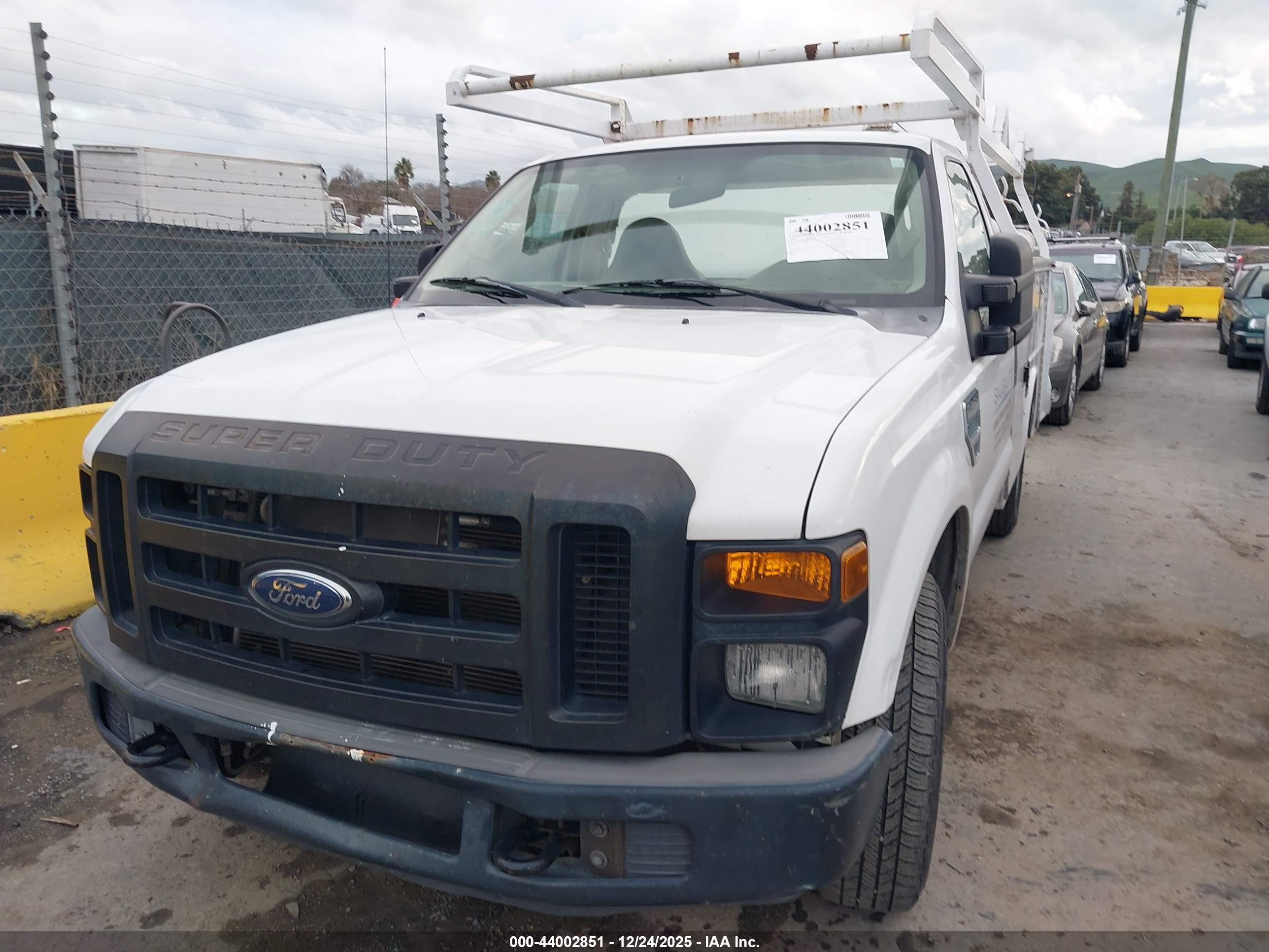 FORD F-250 image 6