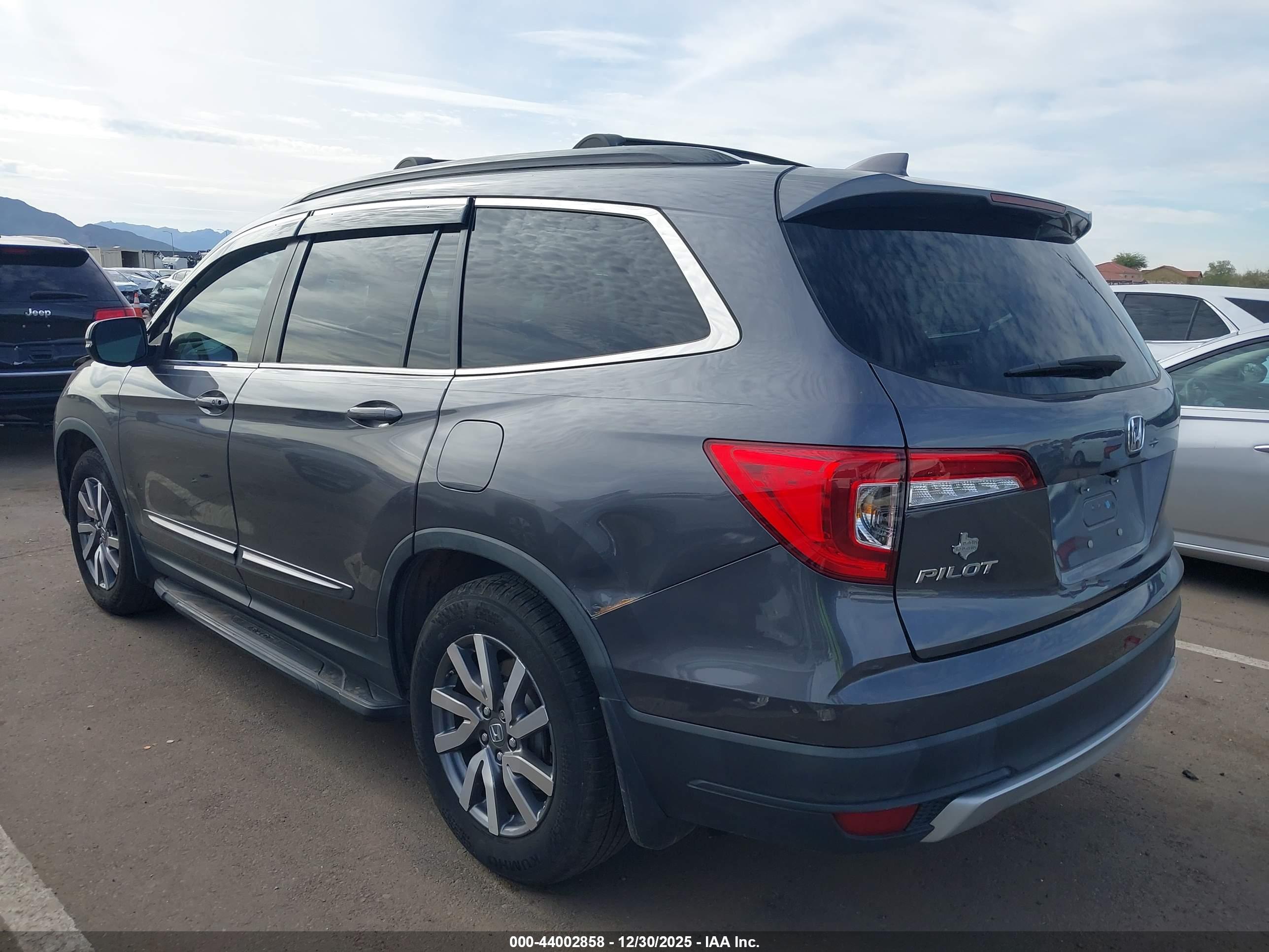 HONDA PILOT image 3
