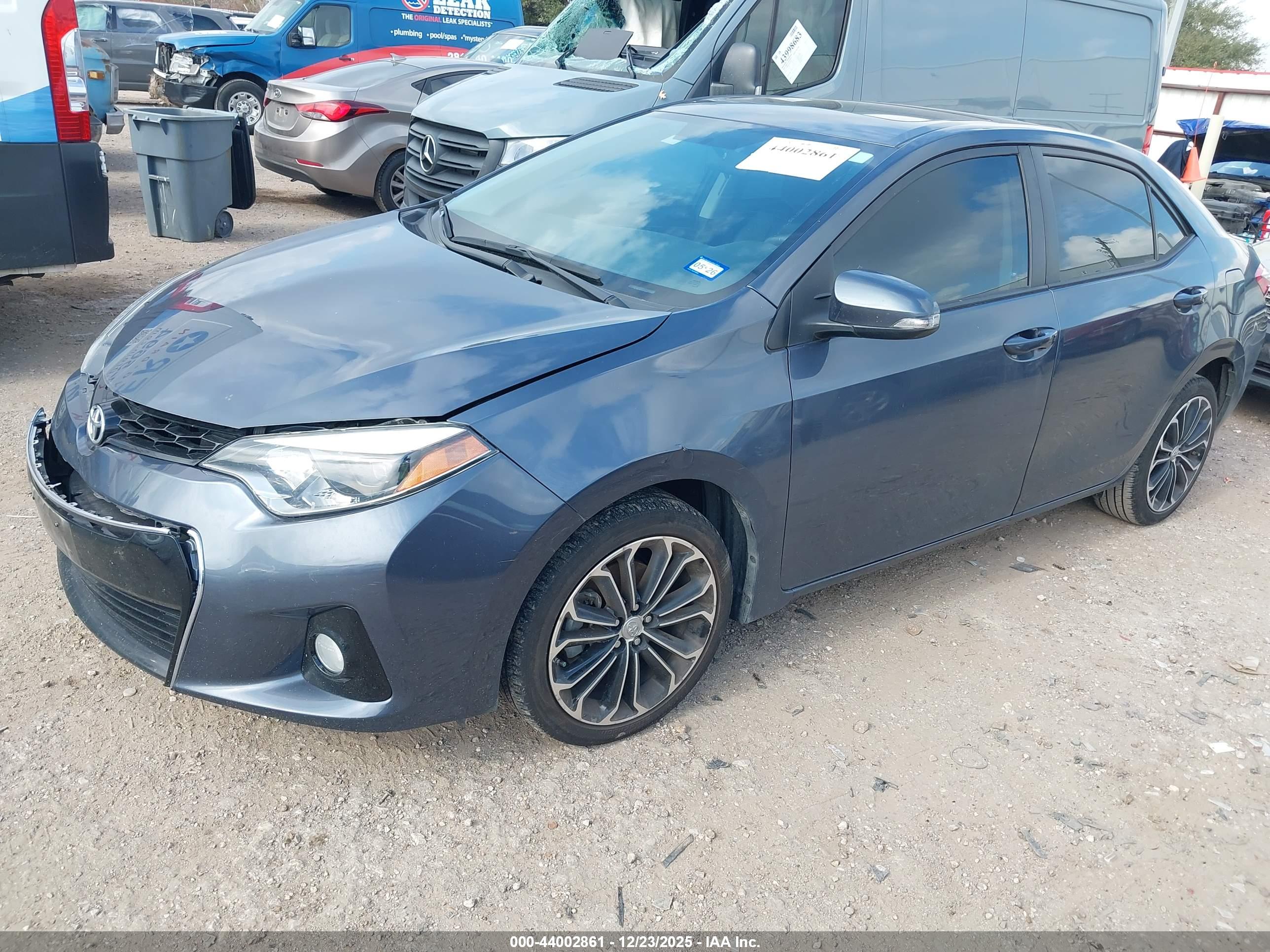 TOYOTA COROLLA image 2