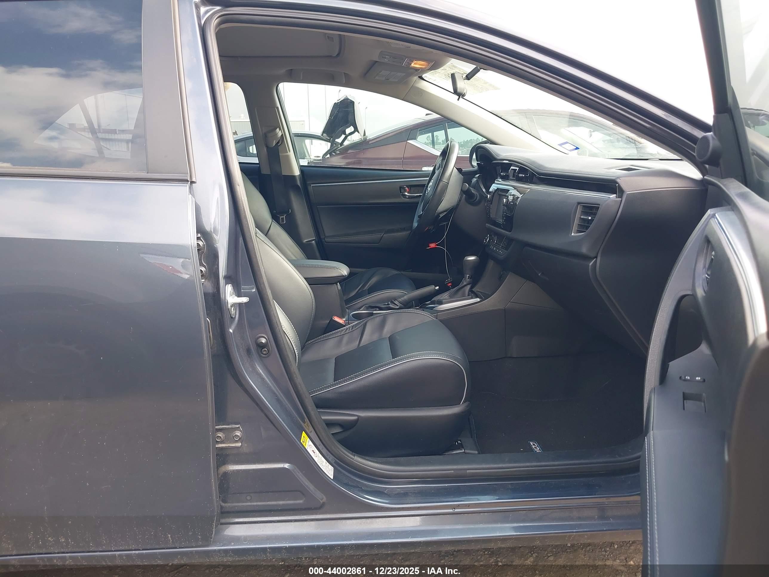 TOYOTA COROLLA image 5