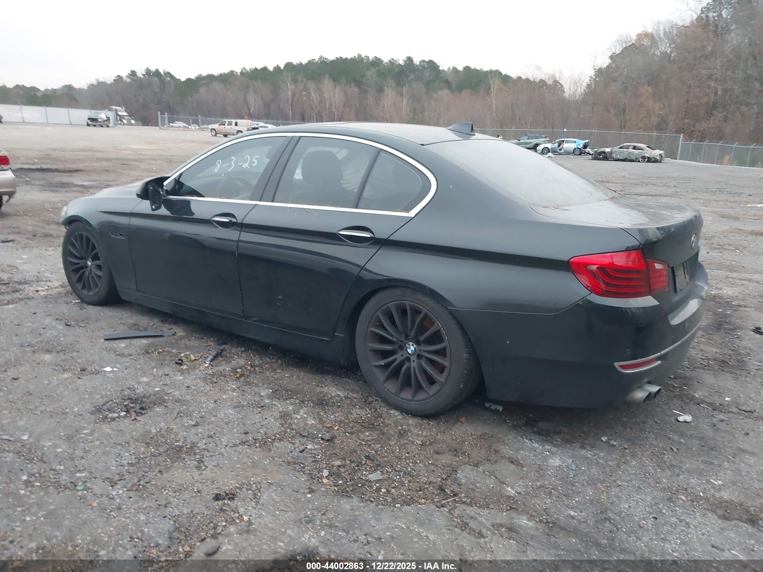BMW 528I image 3