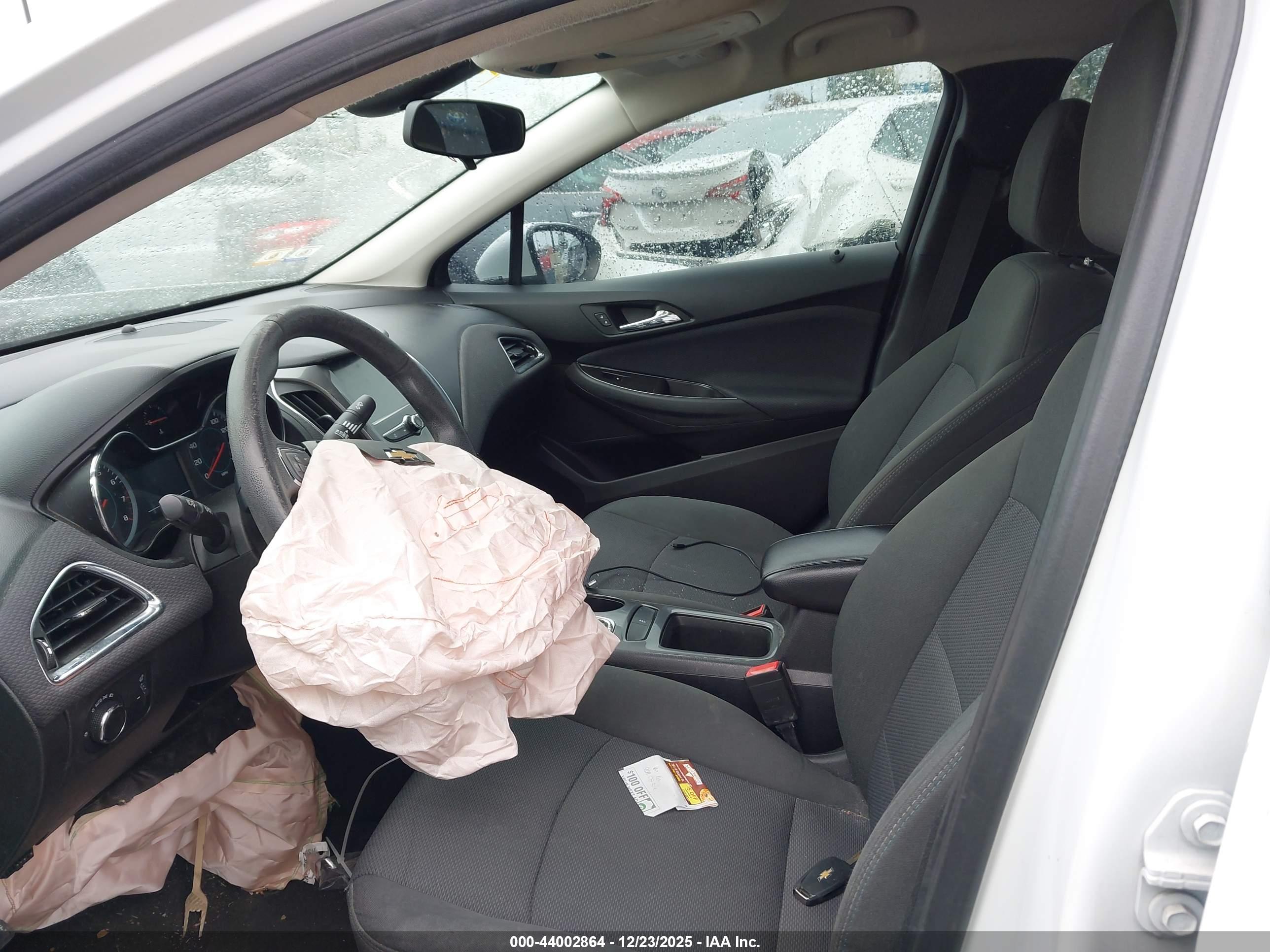 CHEVROLET CRUZE image 5