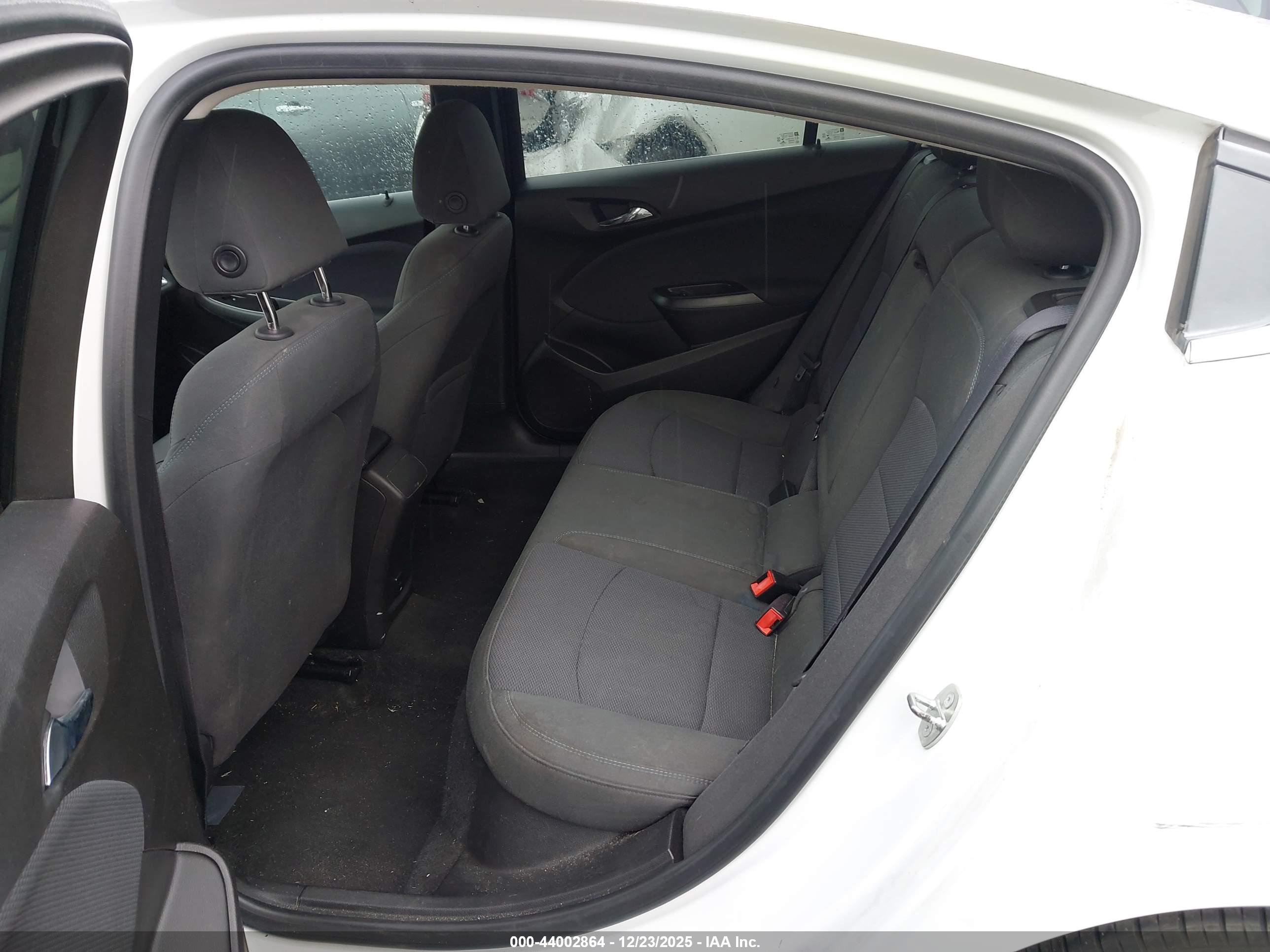 CHEVROLET CRUZE image 8