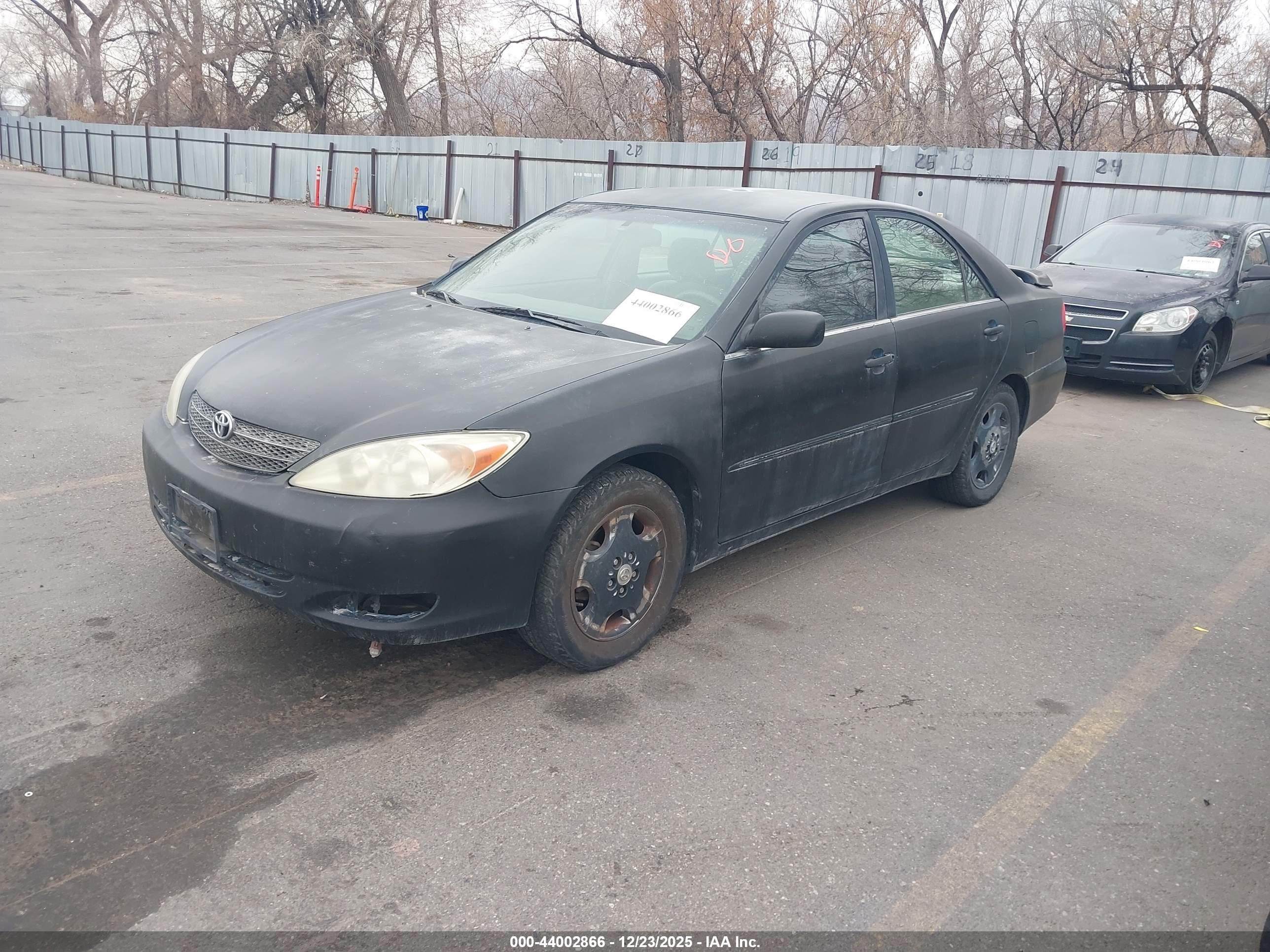 TOYOTA CAMRY image 2