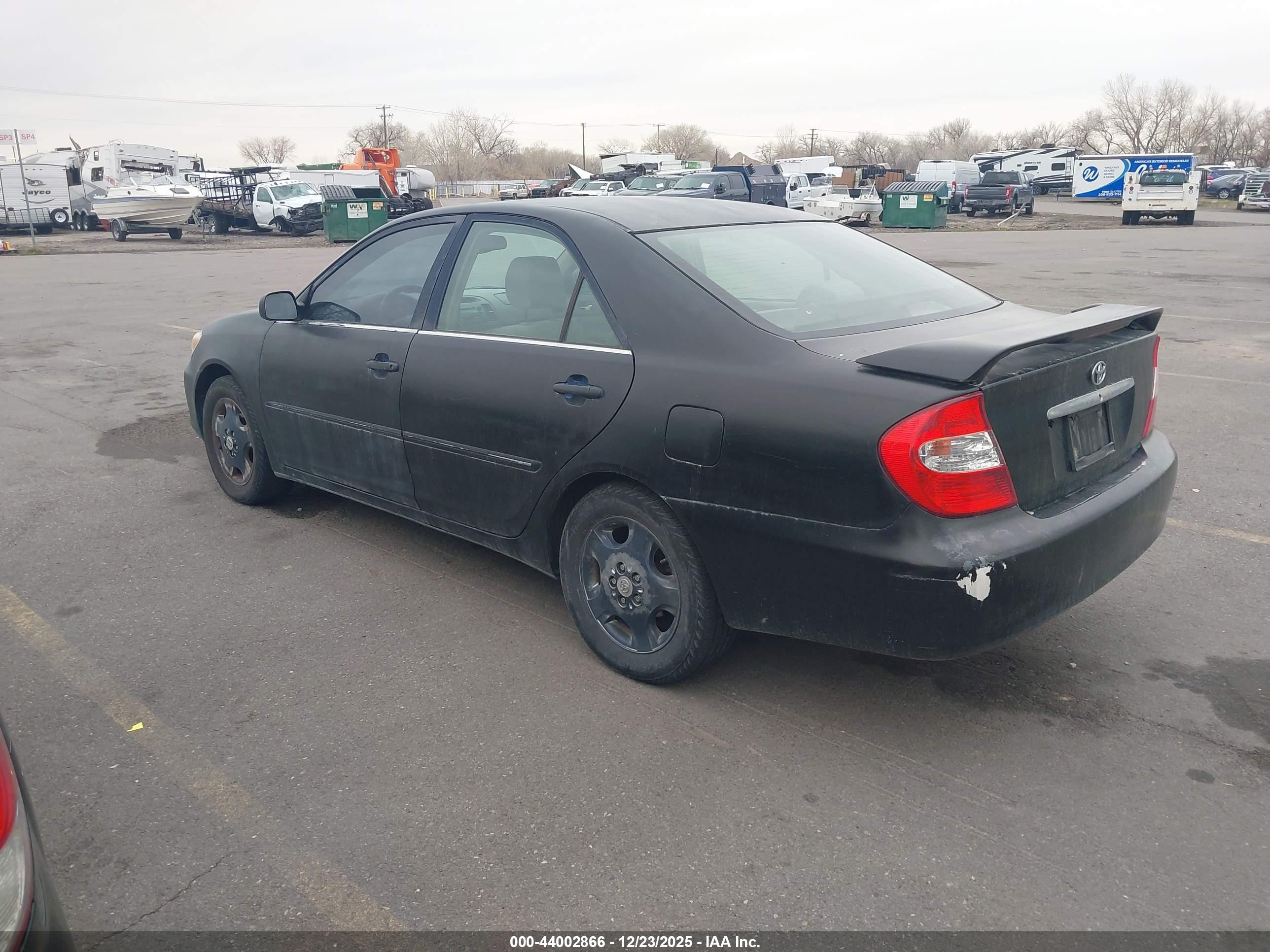 TOYOTA CAMRY image 3