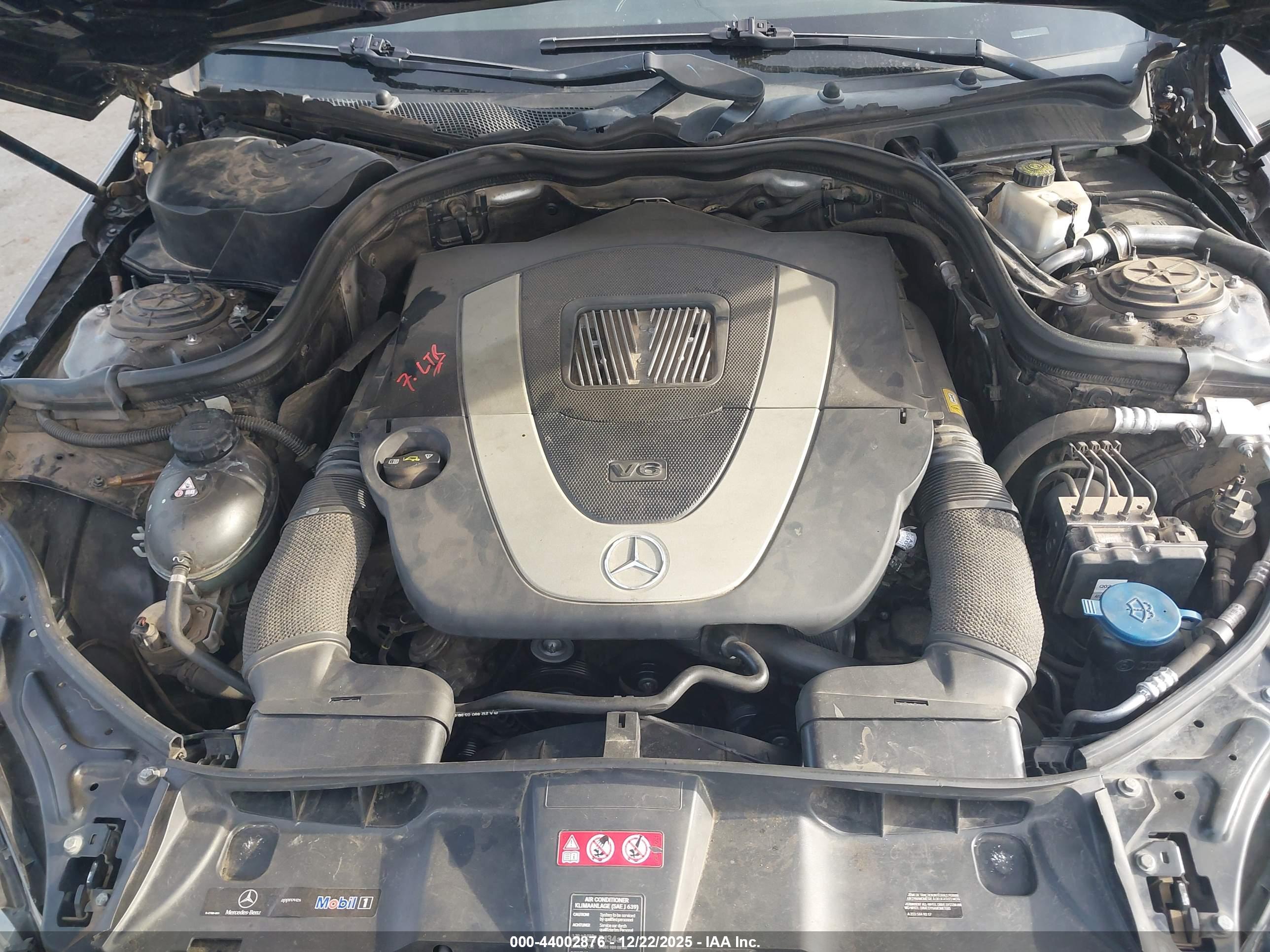MERCEDES-BENZ E image 10