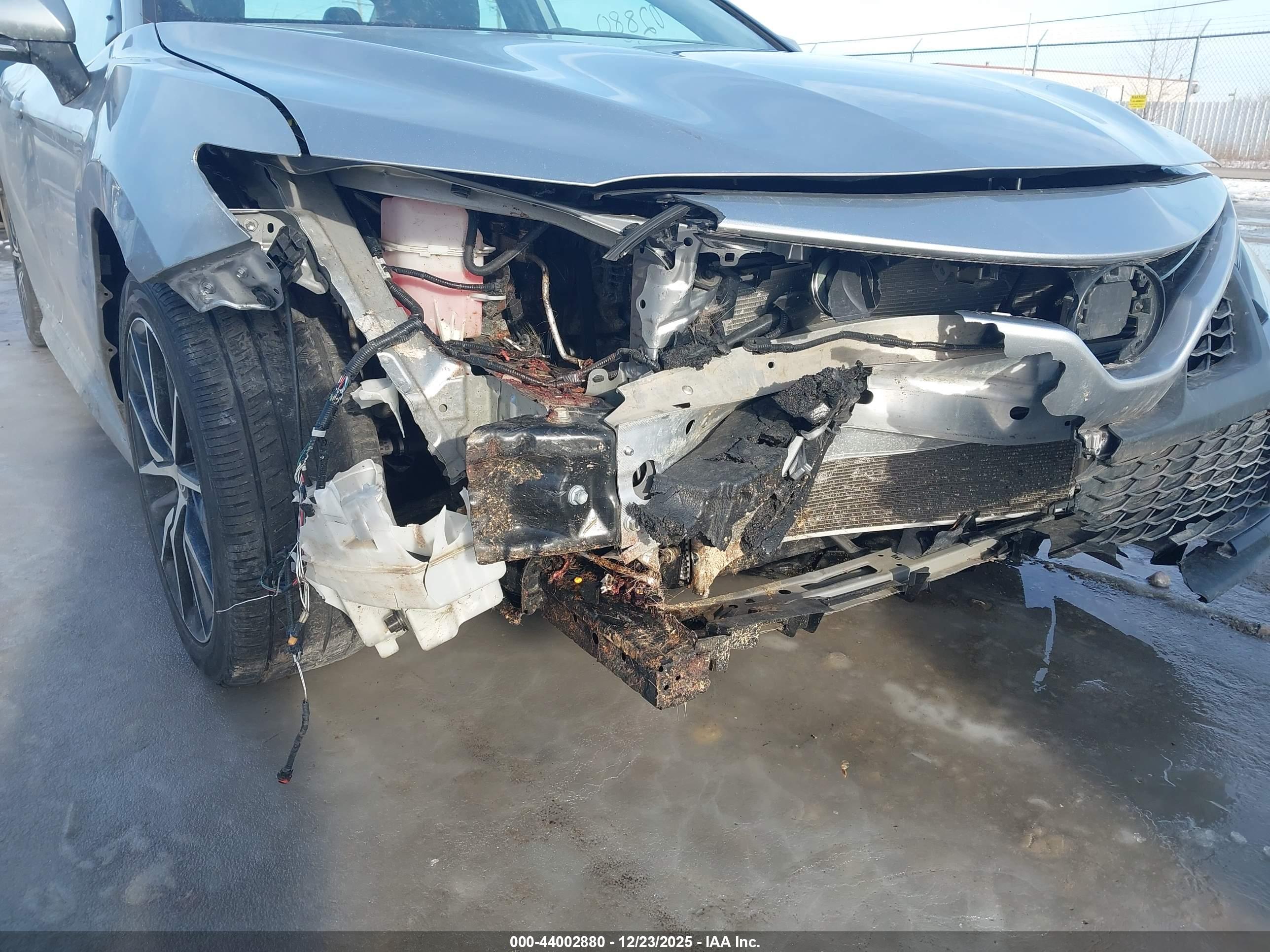 TOYOTA CAMRY image 6