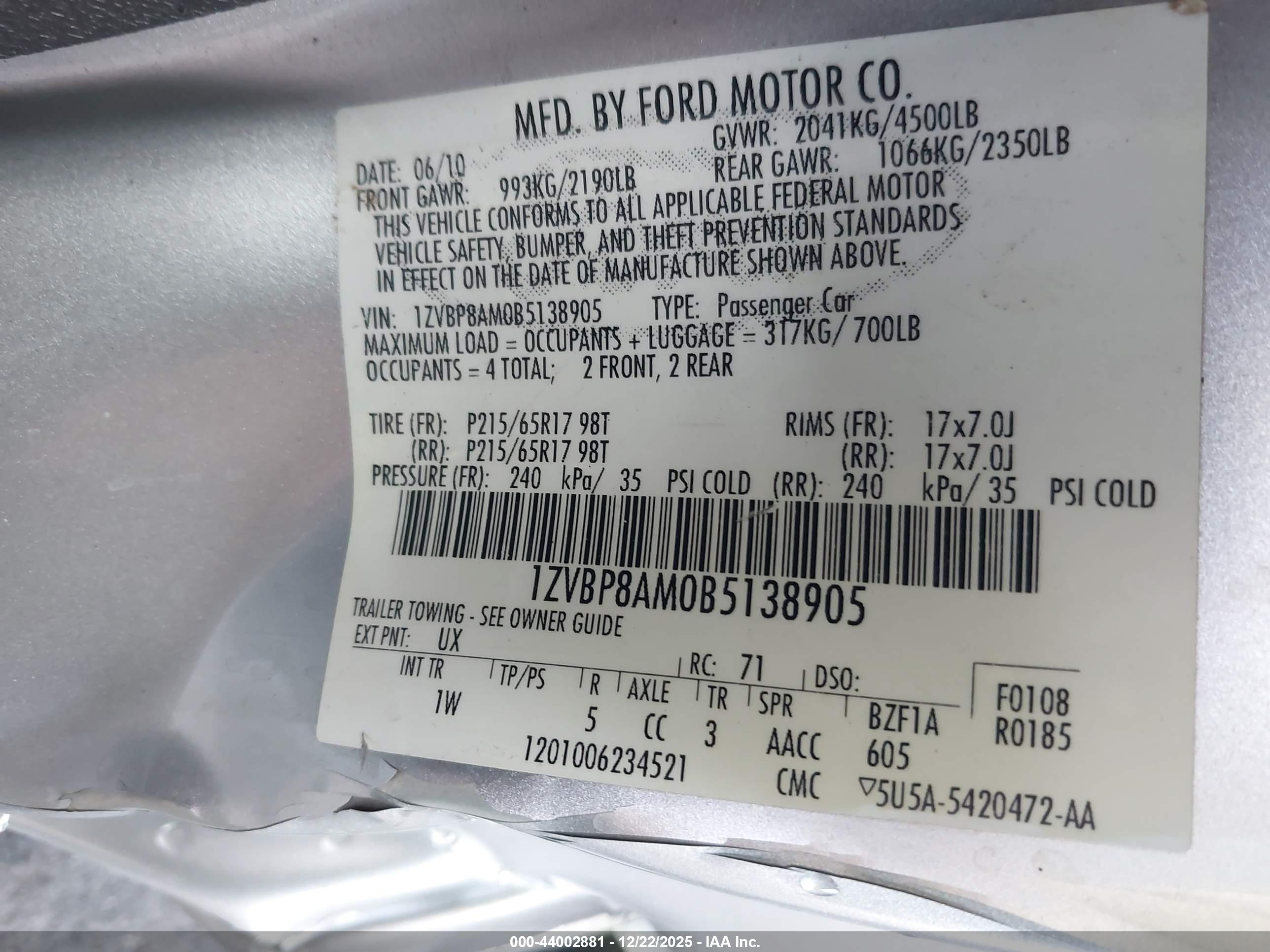 FORD MUSTANG image 9