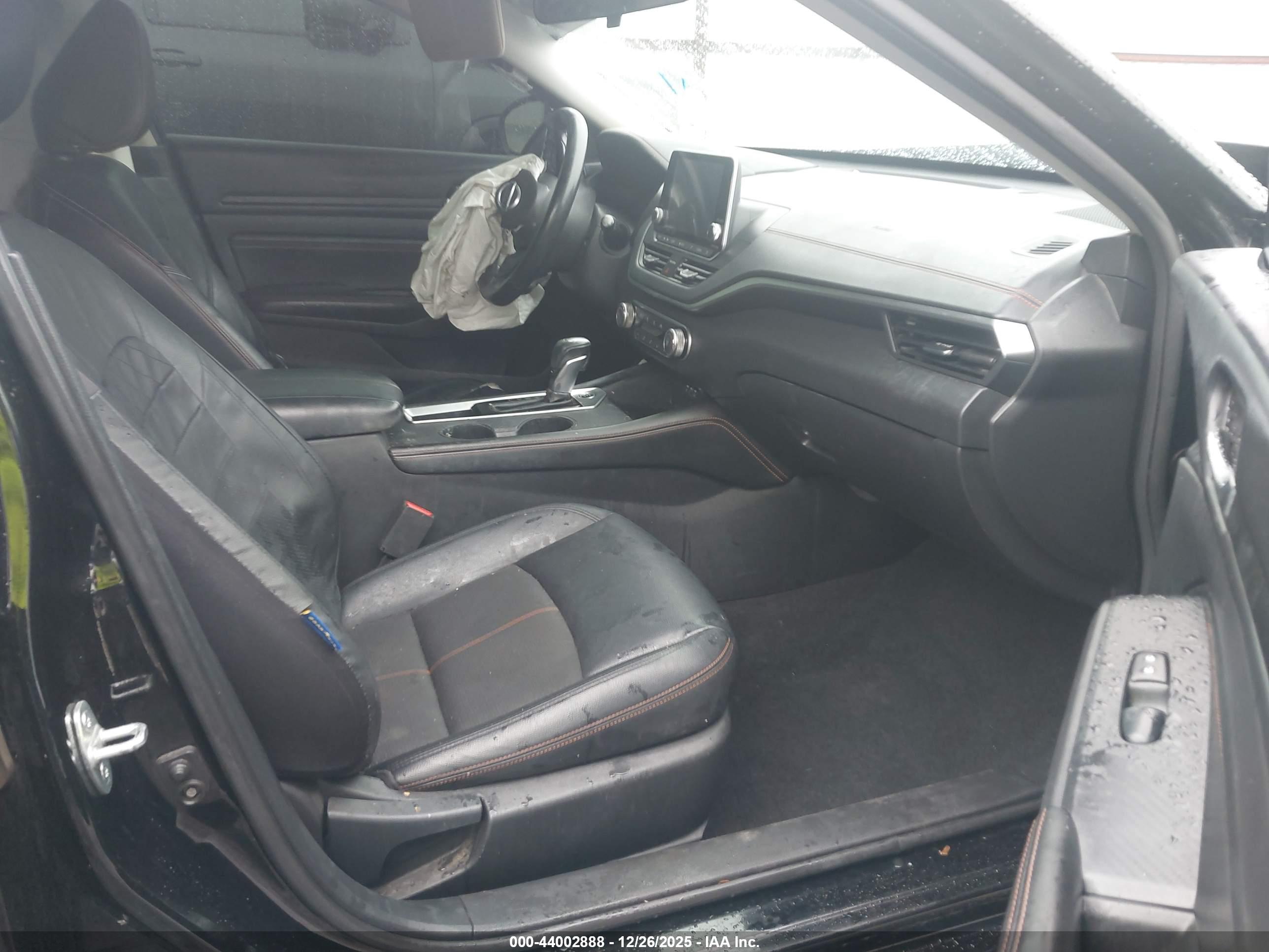 NISSAN ALTIMA image 5