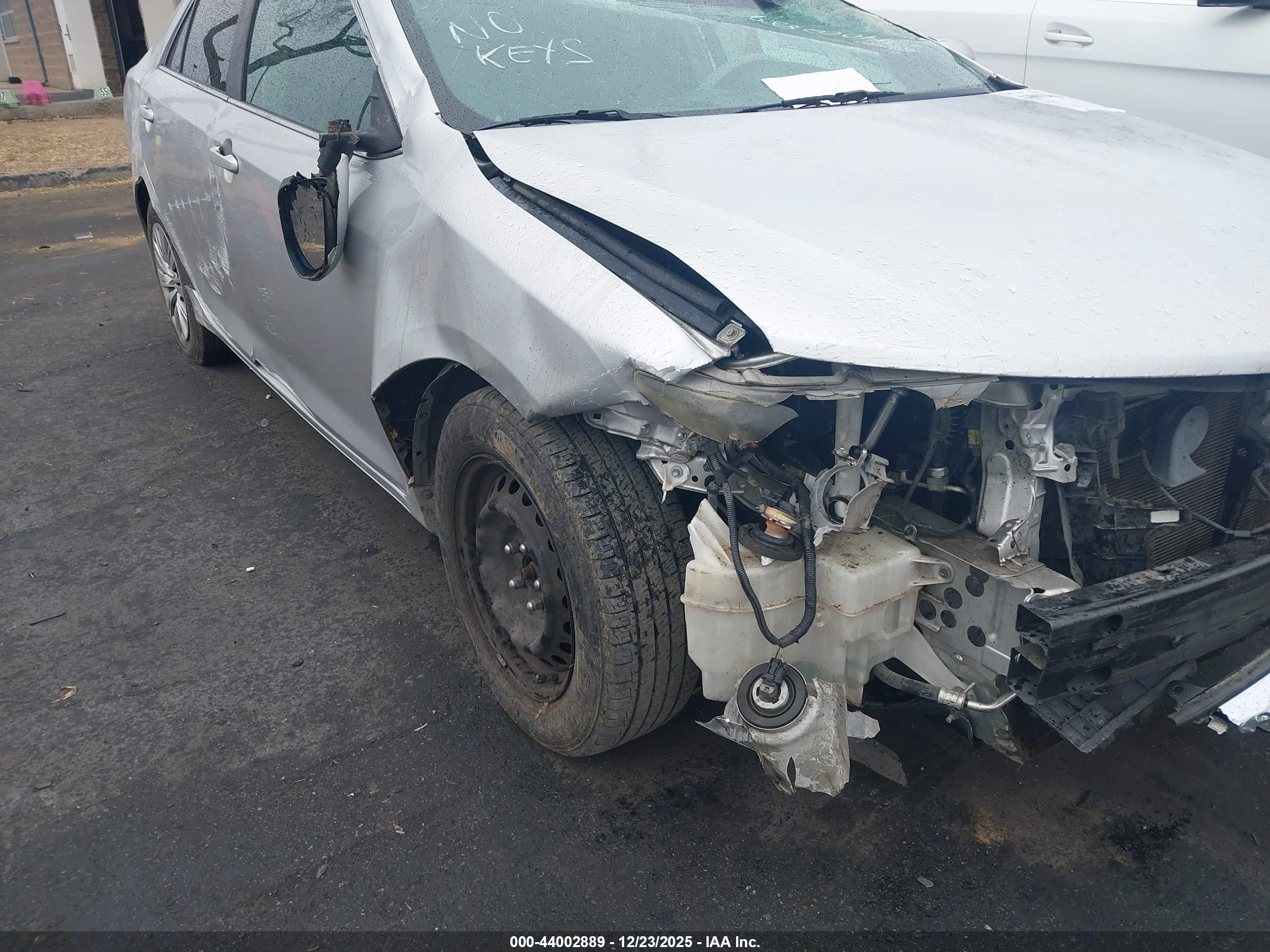 TOYOTA CAMRY image 6