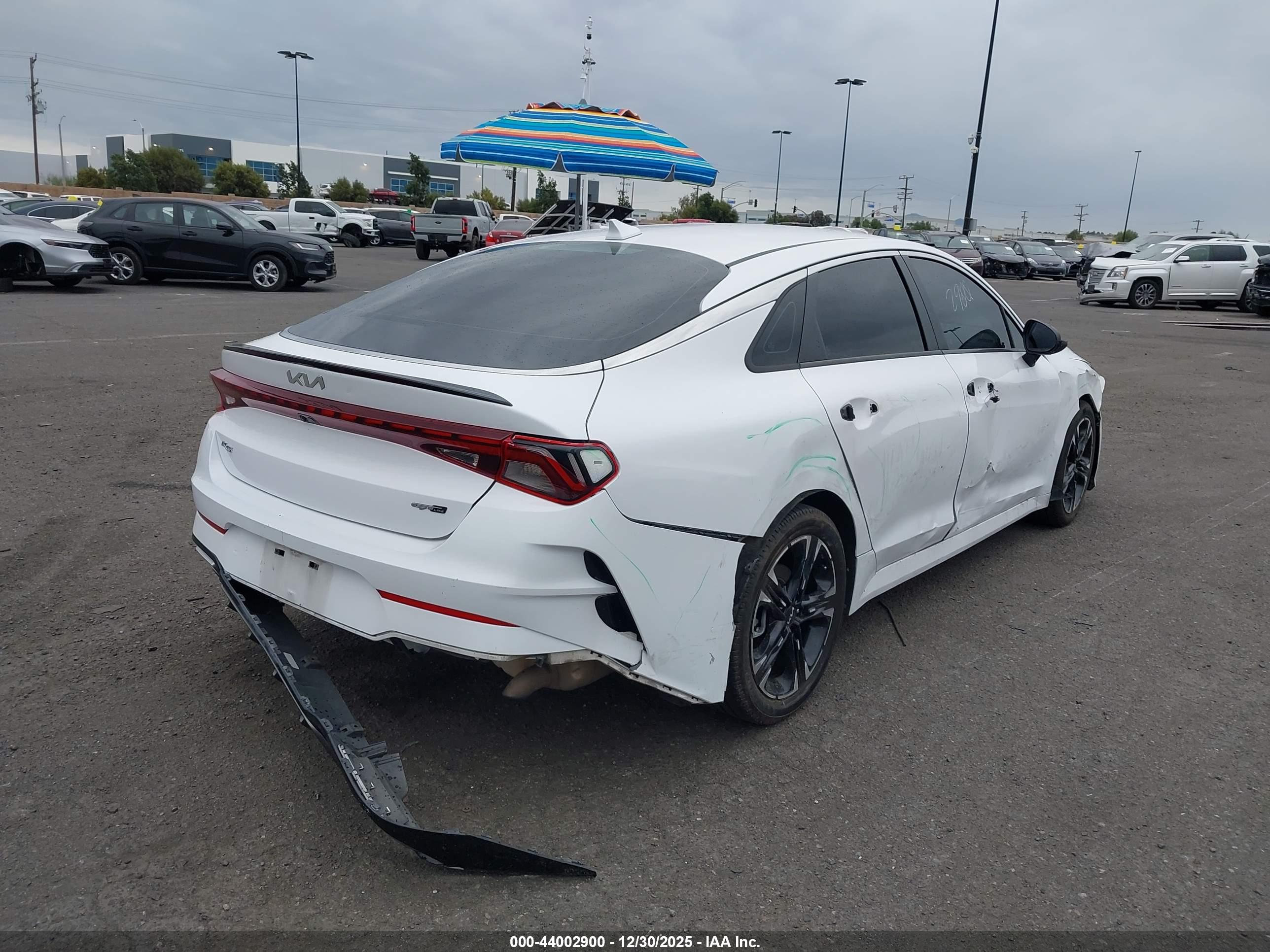 KIA K5 image 4