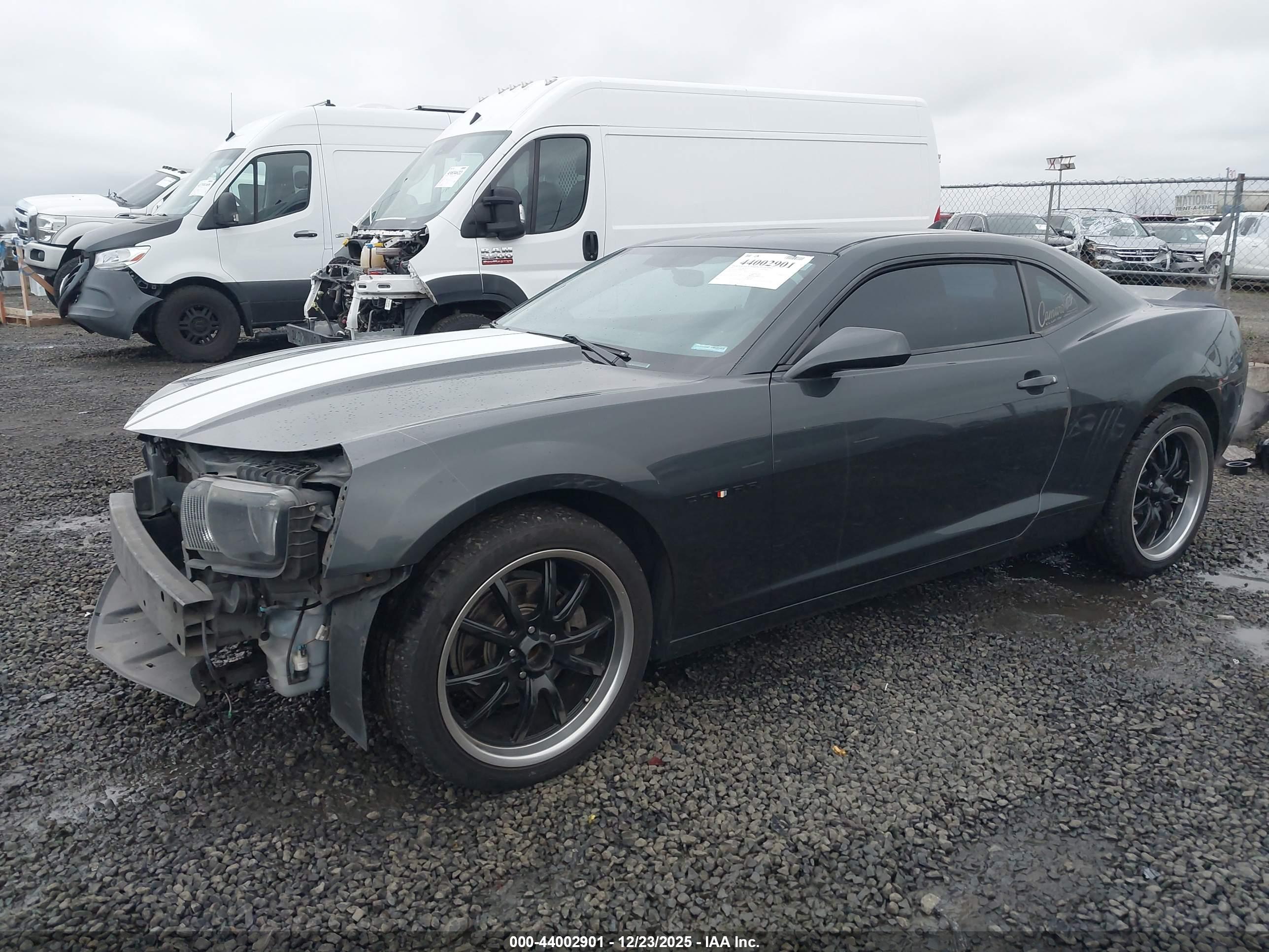 CHEVROLET CAMARO image 2