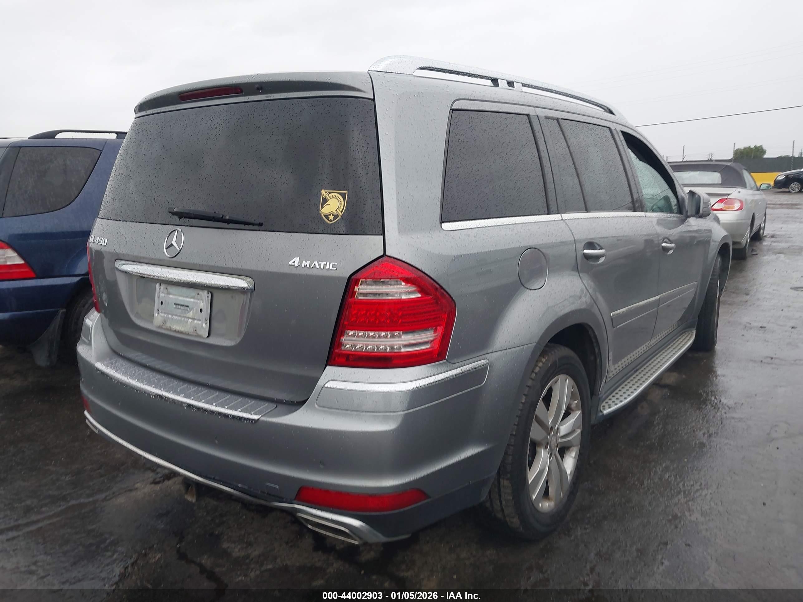 MERCEDES-BENZ GL image 4