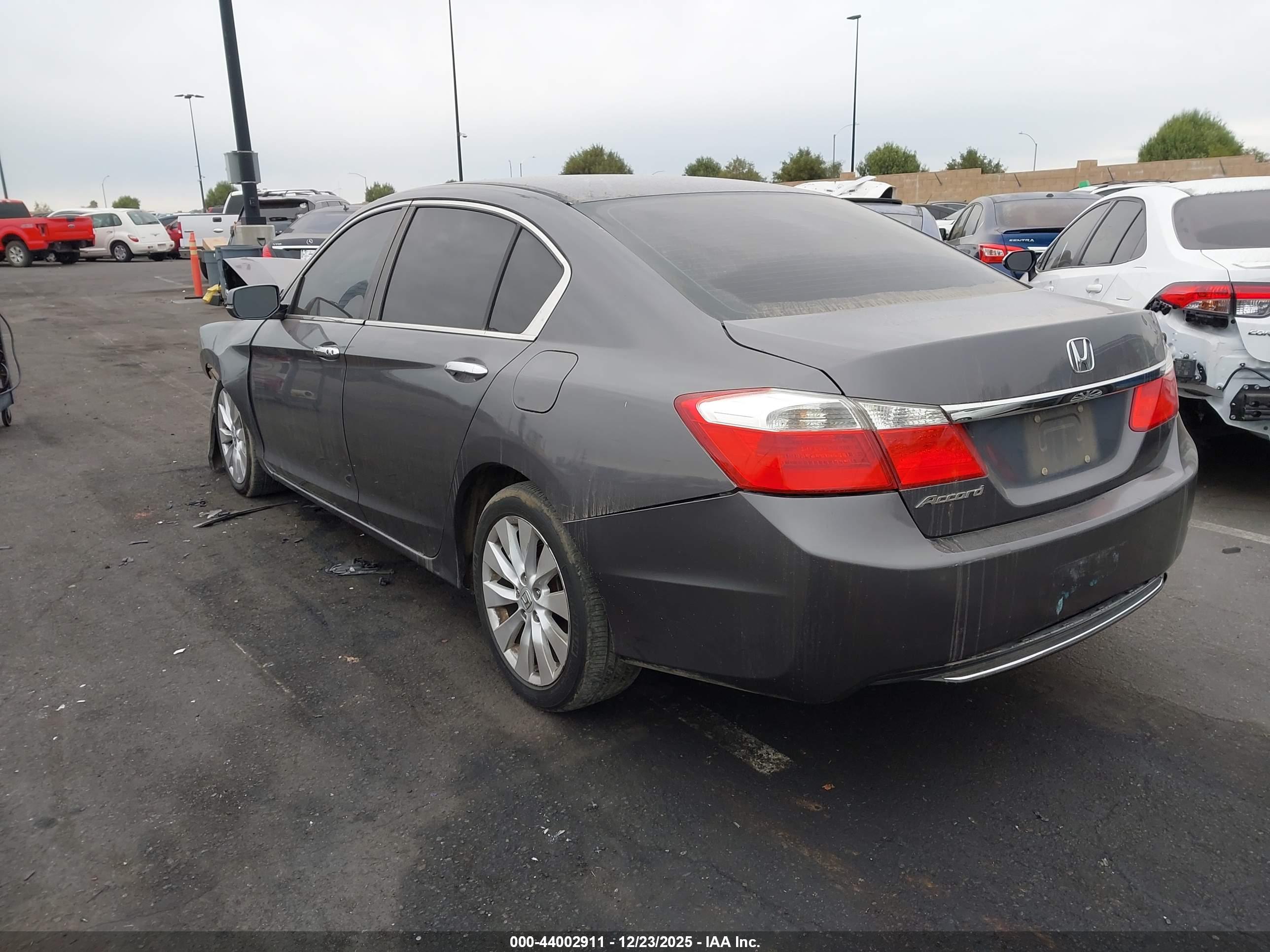 HONDA ACCORD image 3