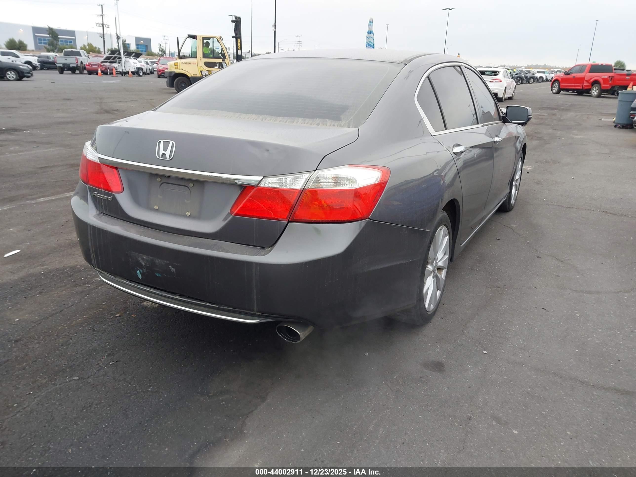 HONDA ACCORD image 4