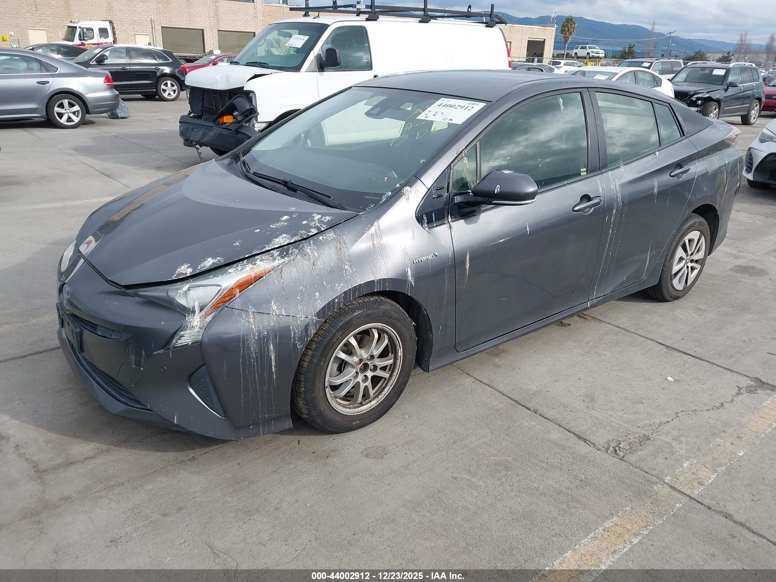 TOYOTA PRIUS image 2