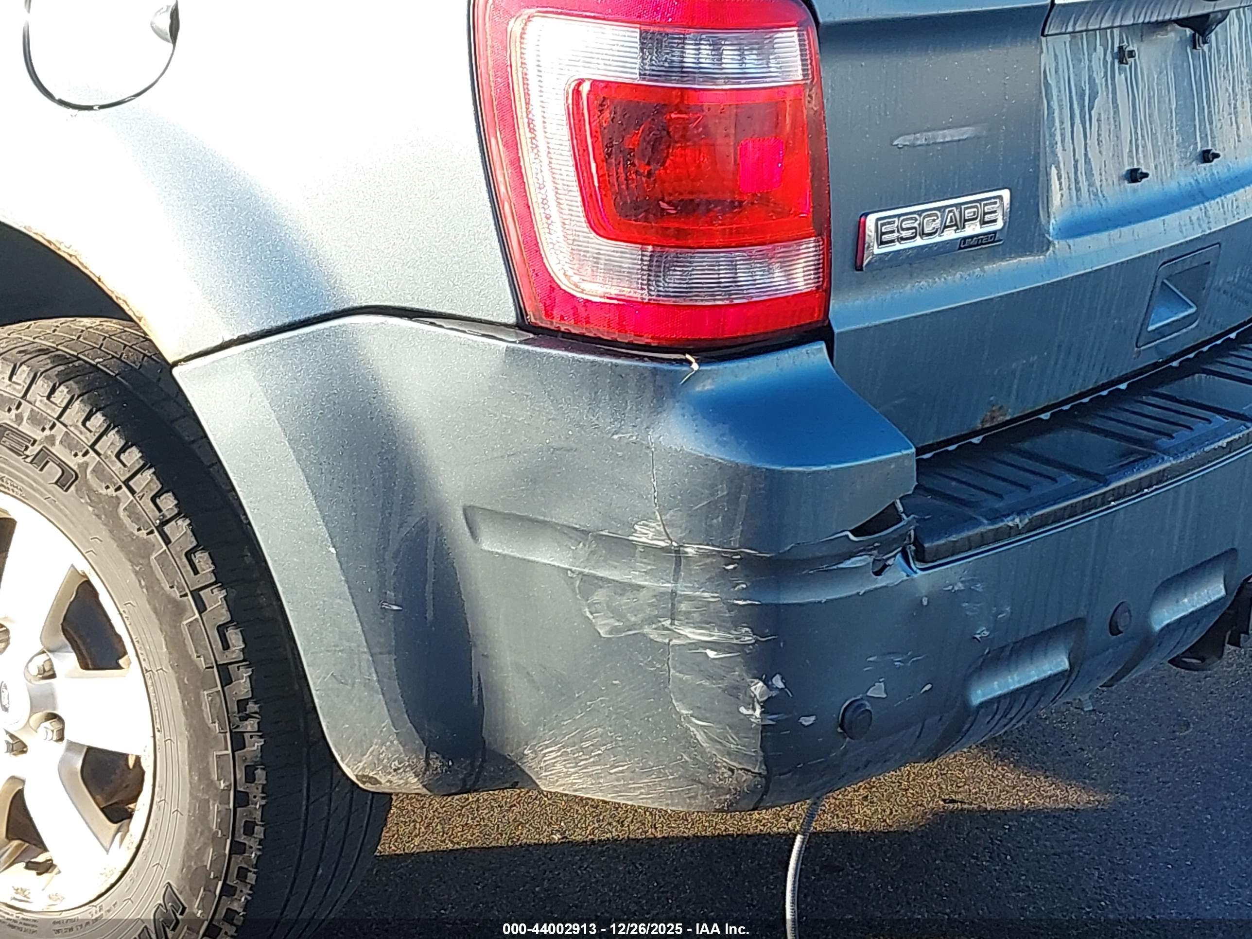 FORD ESCAPE image 6