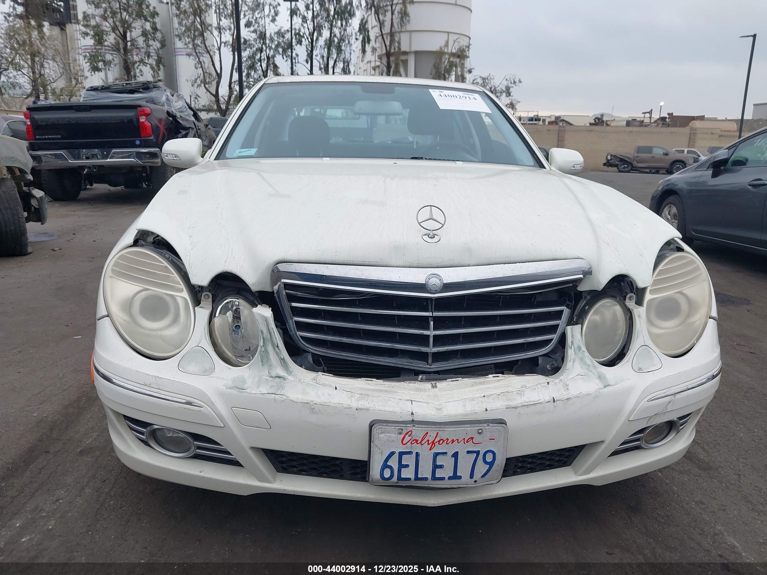 MERCEDES-BENZ E image 6