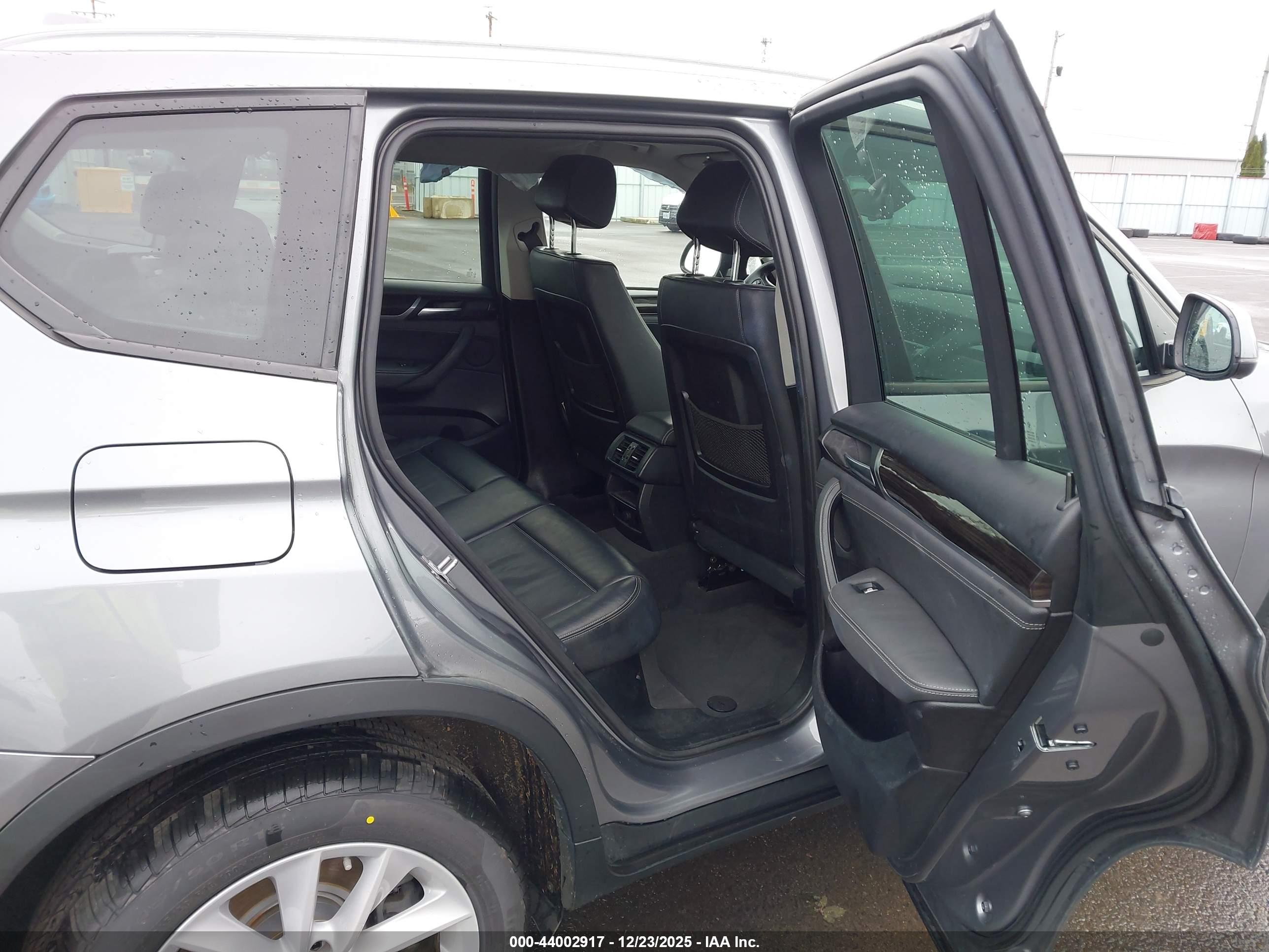 BMW X3 image 8