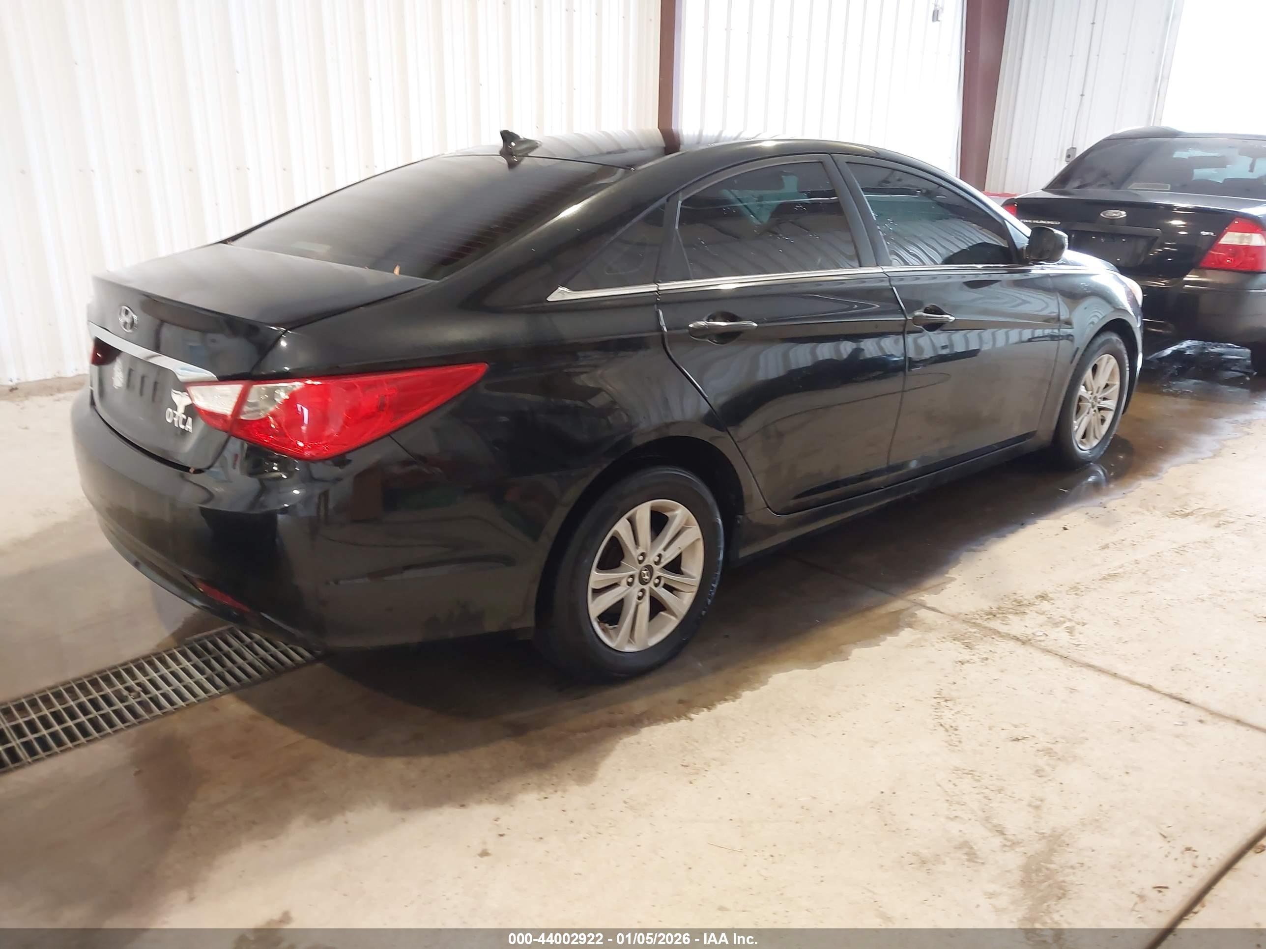 HYUNDAI SONATA image 4