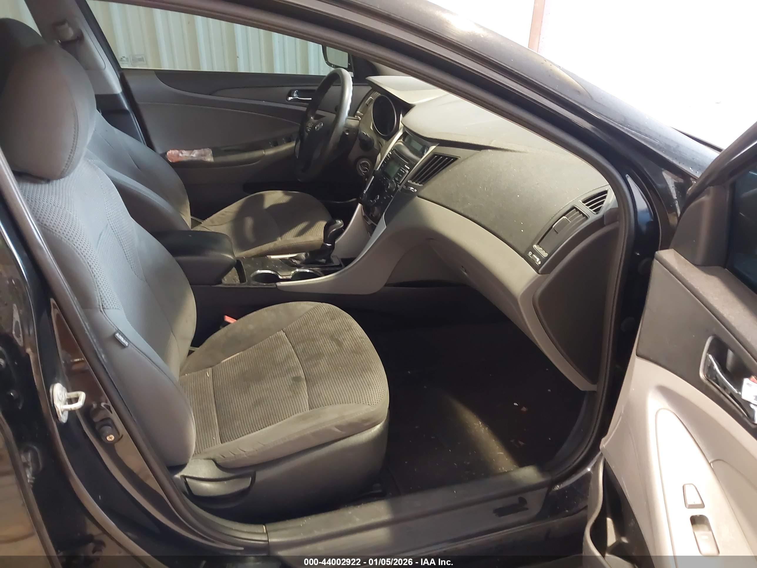 HYUNDAI SONATA image 5