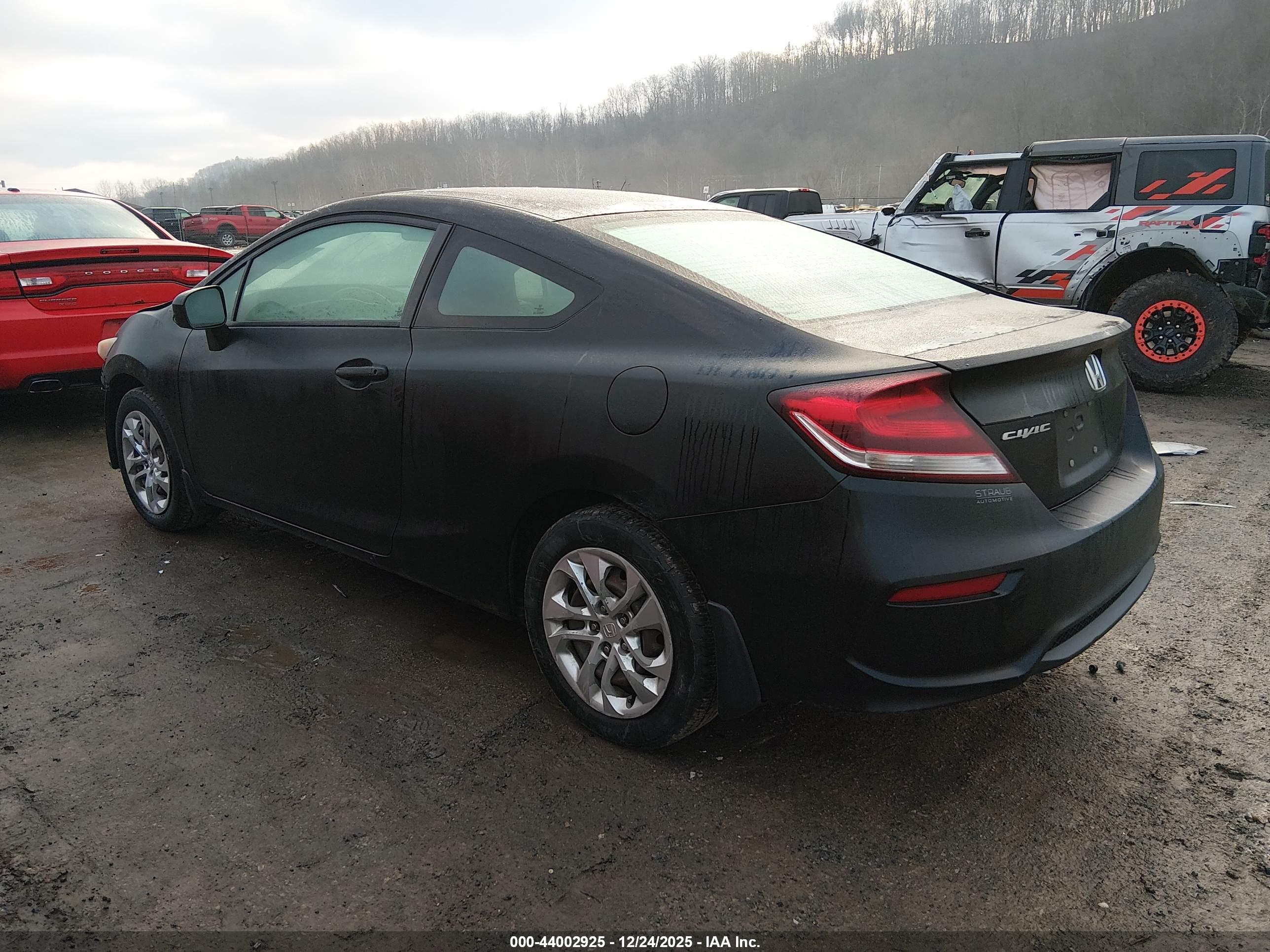 HONDA CIVIC image 3