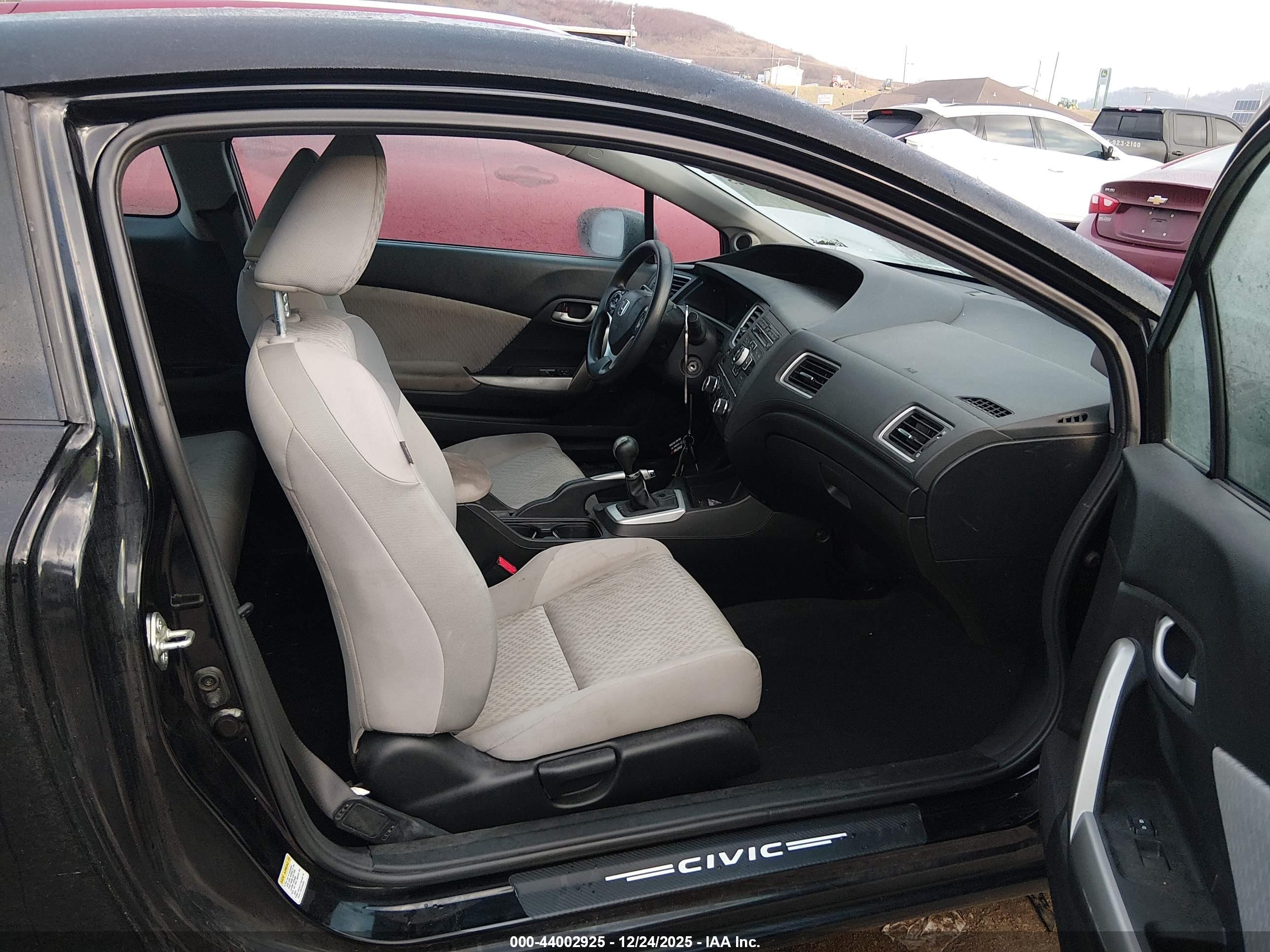 HONDA CIVIC image 5