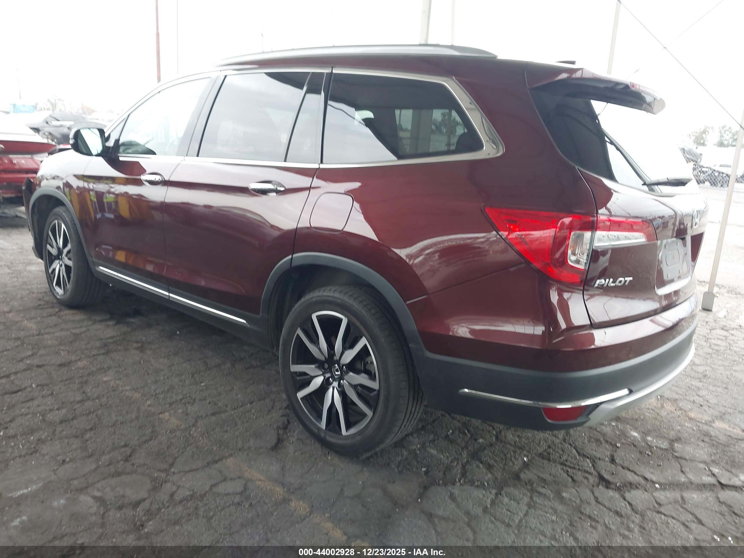 HONDA PILOT image 3
