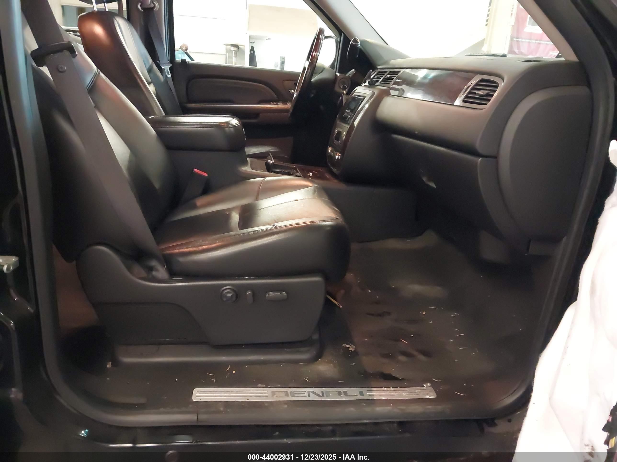 GMC SIERRA image 5