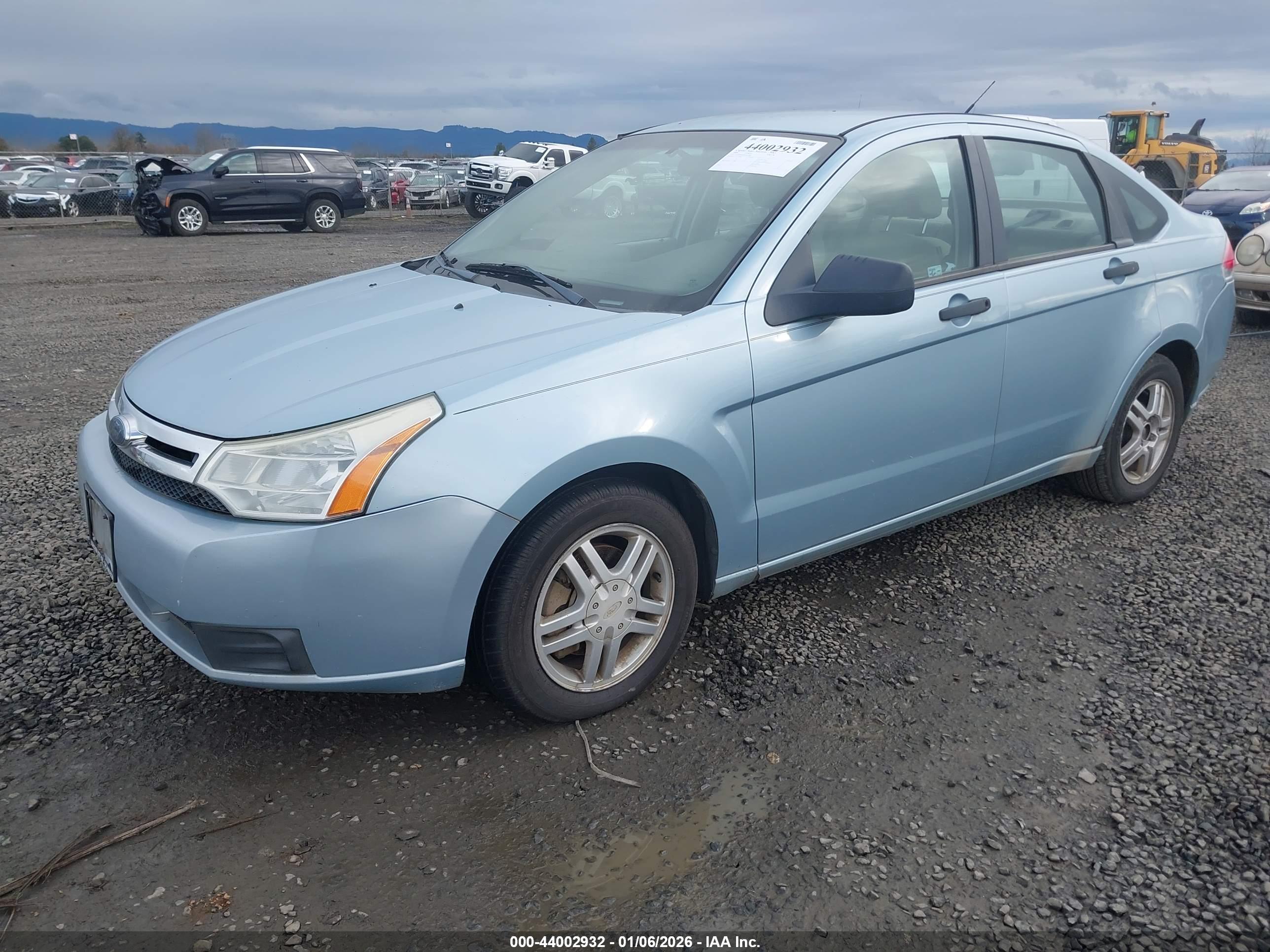 FORD FOCUS image 2