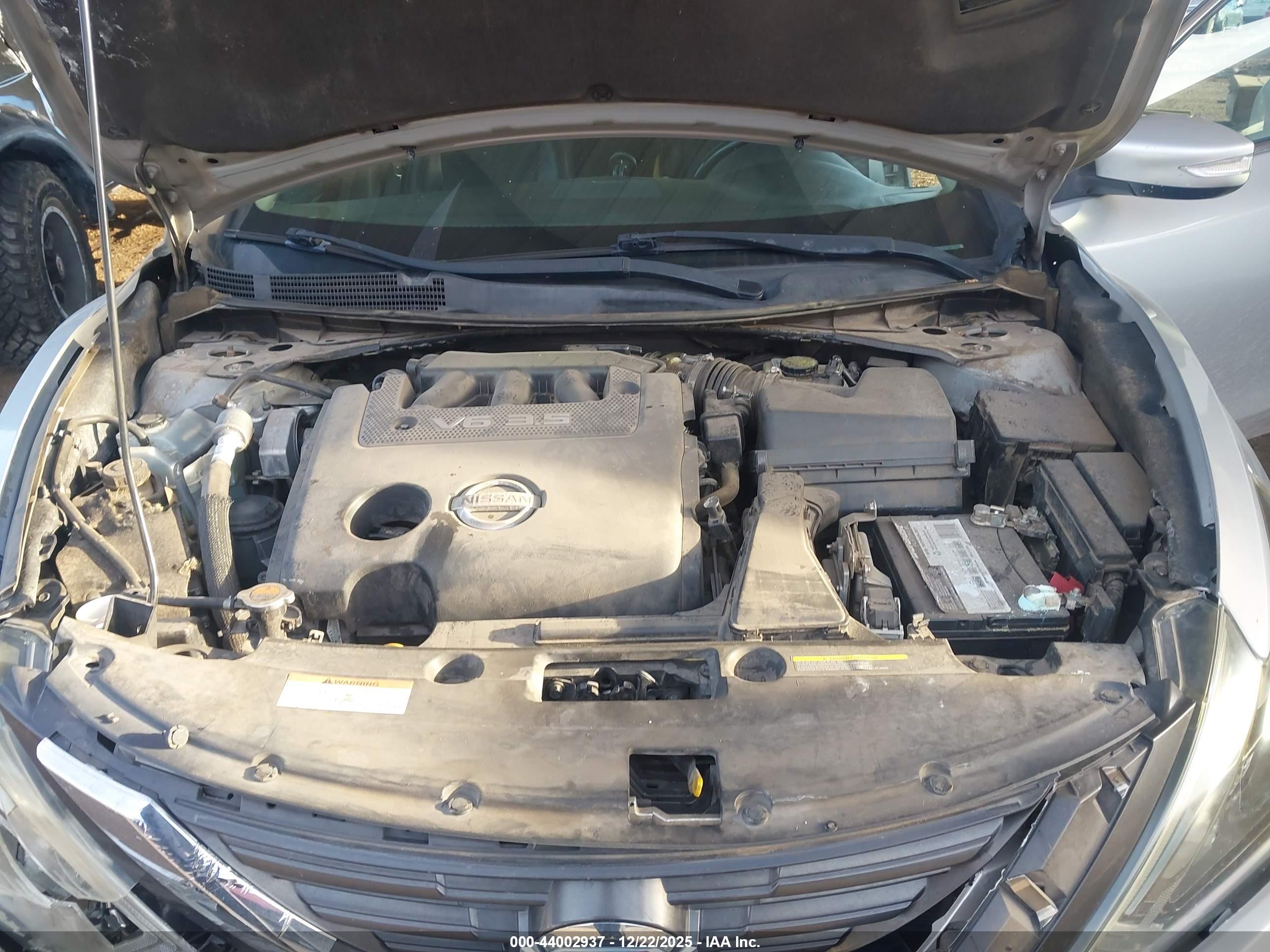 NISSAN ALTIMA image 10