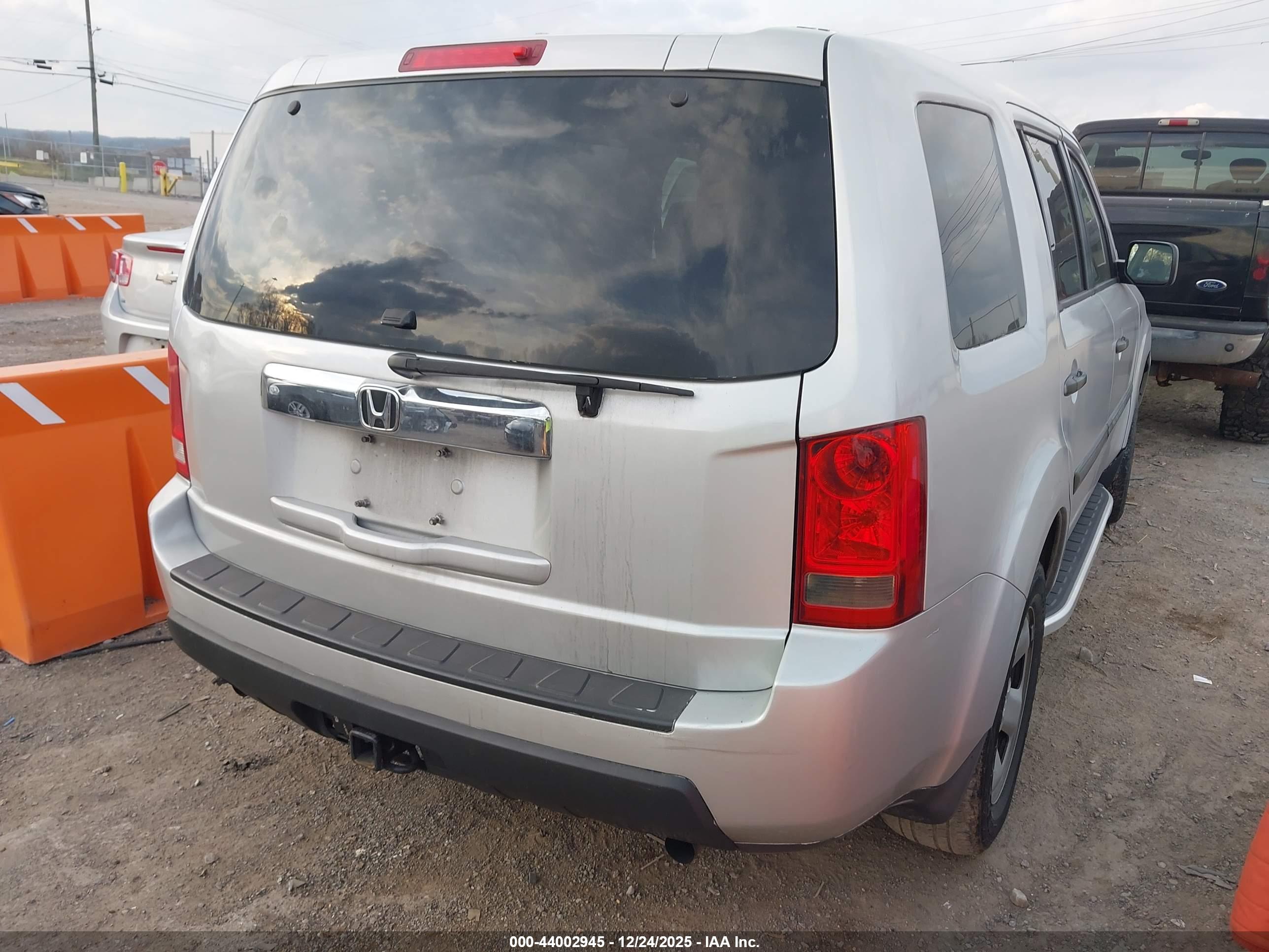 HONDA PILOT image 4