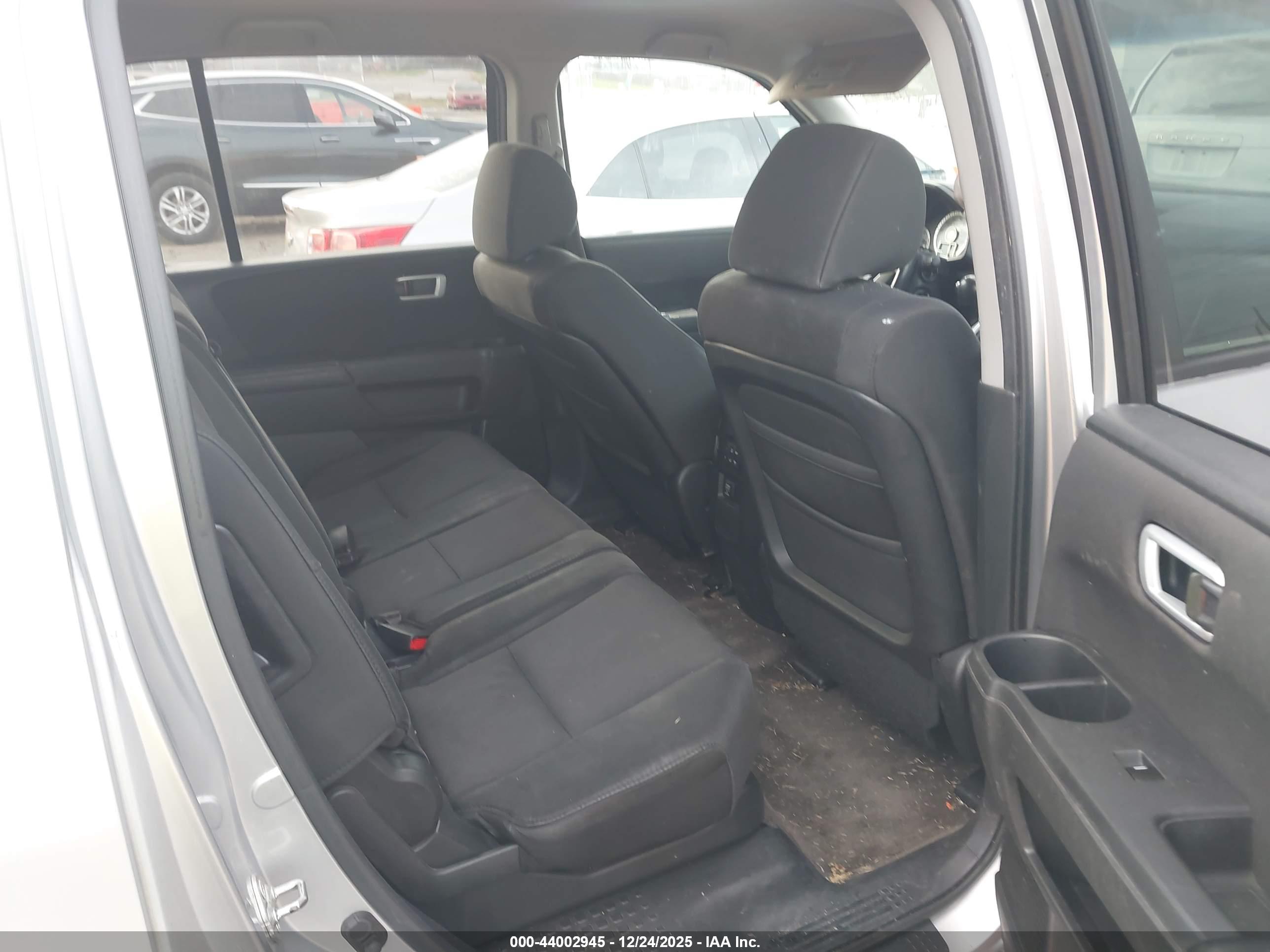 HONDA PILOT image 8