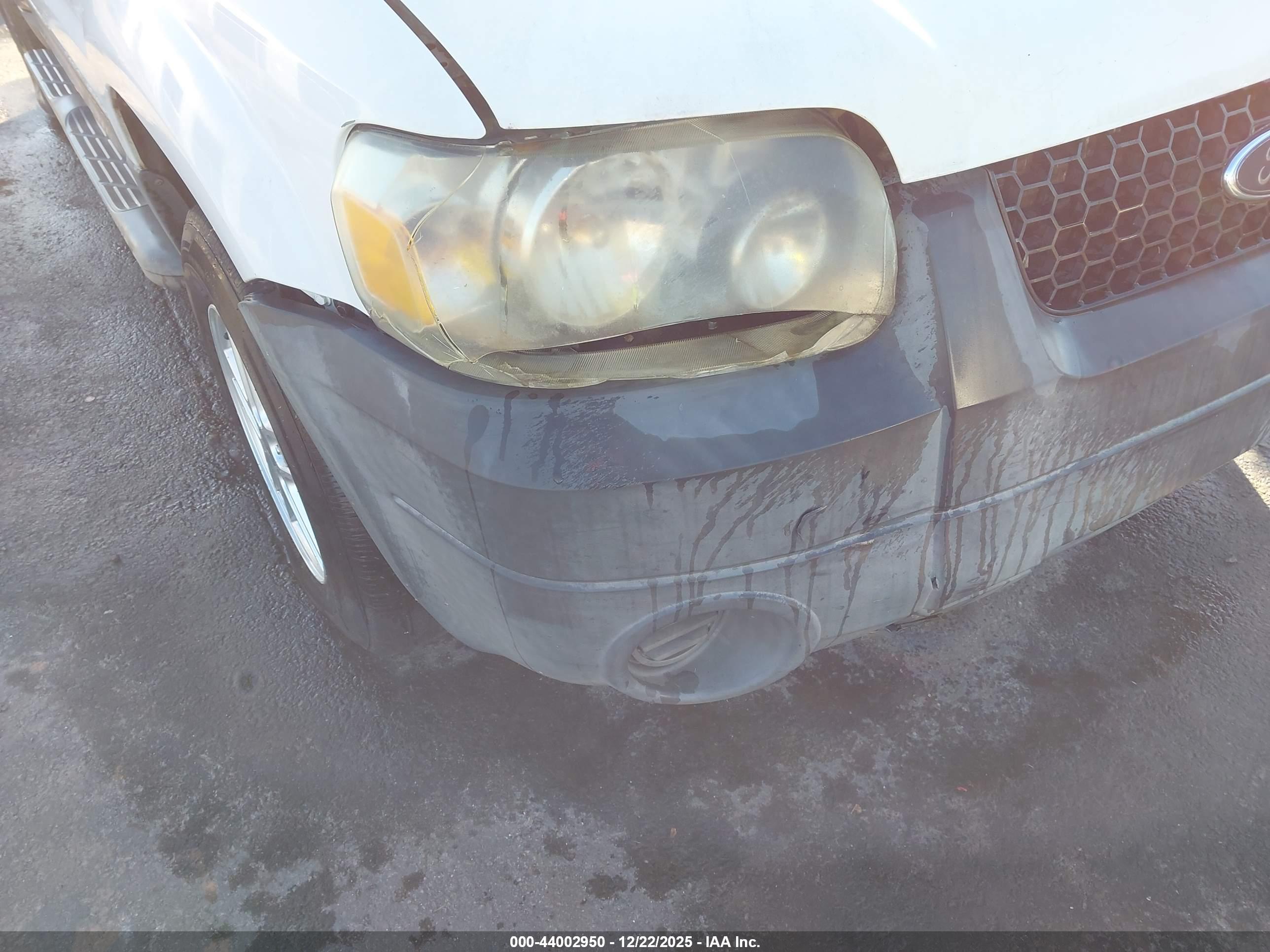 FORD ESCAPE image 6