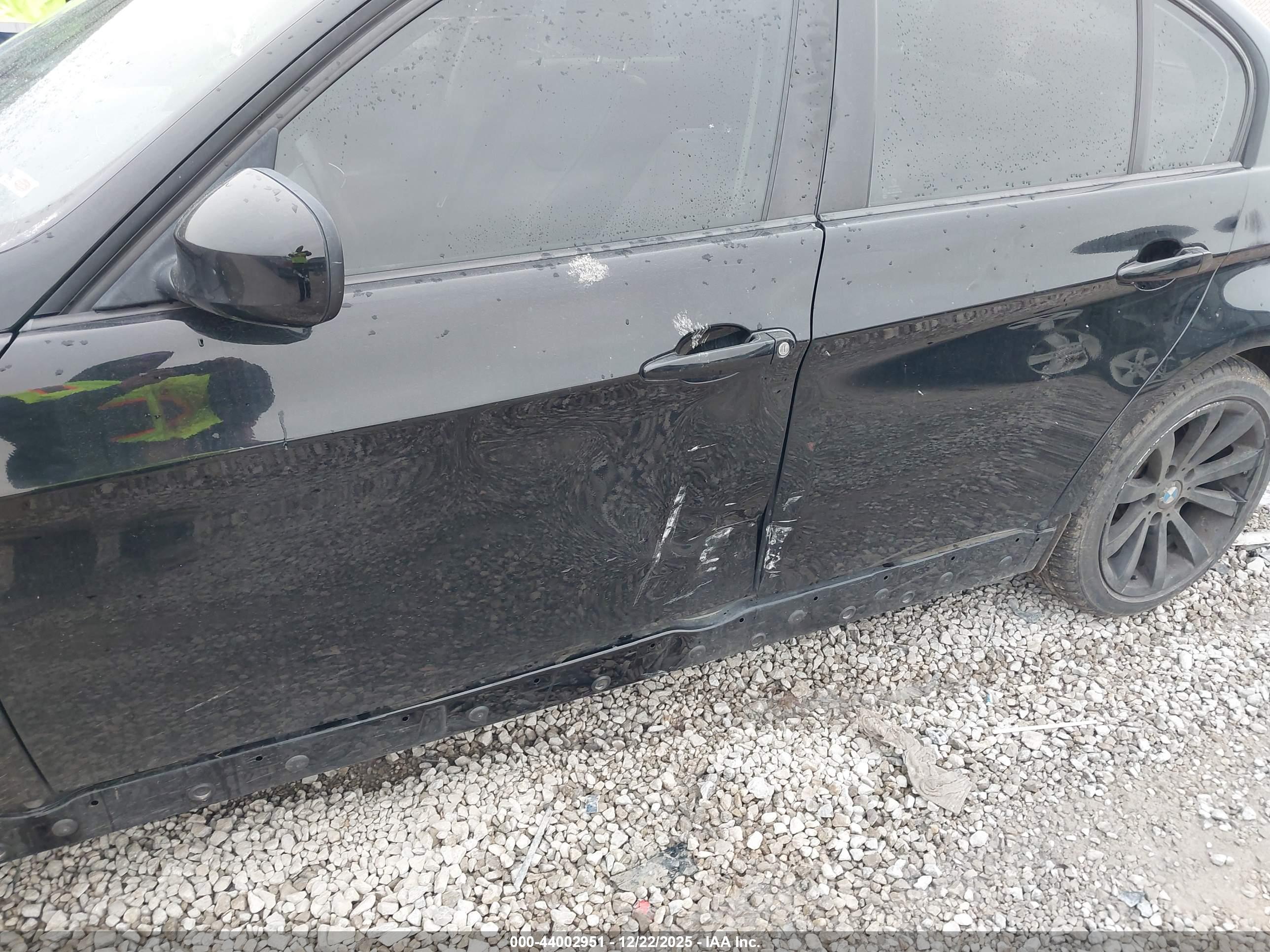 BMW 328I image 6