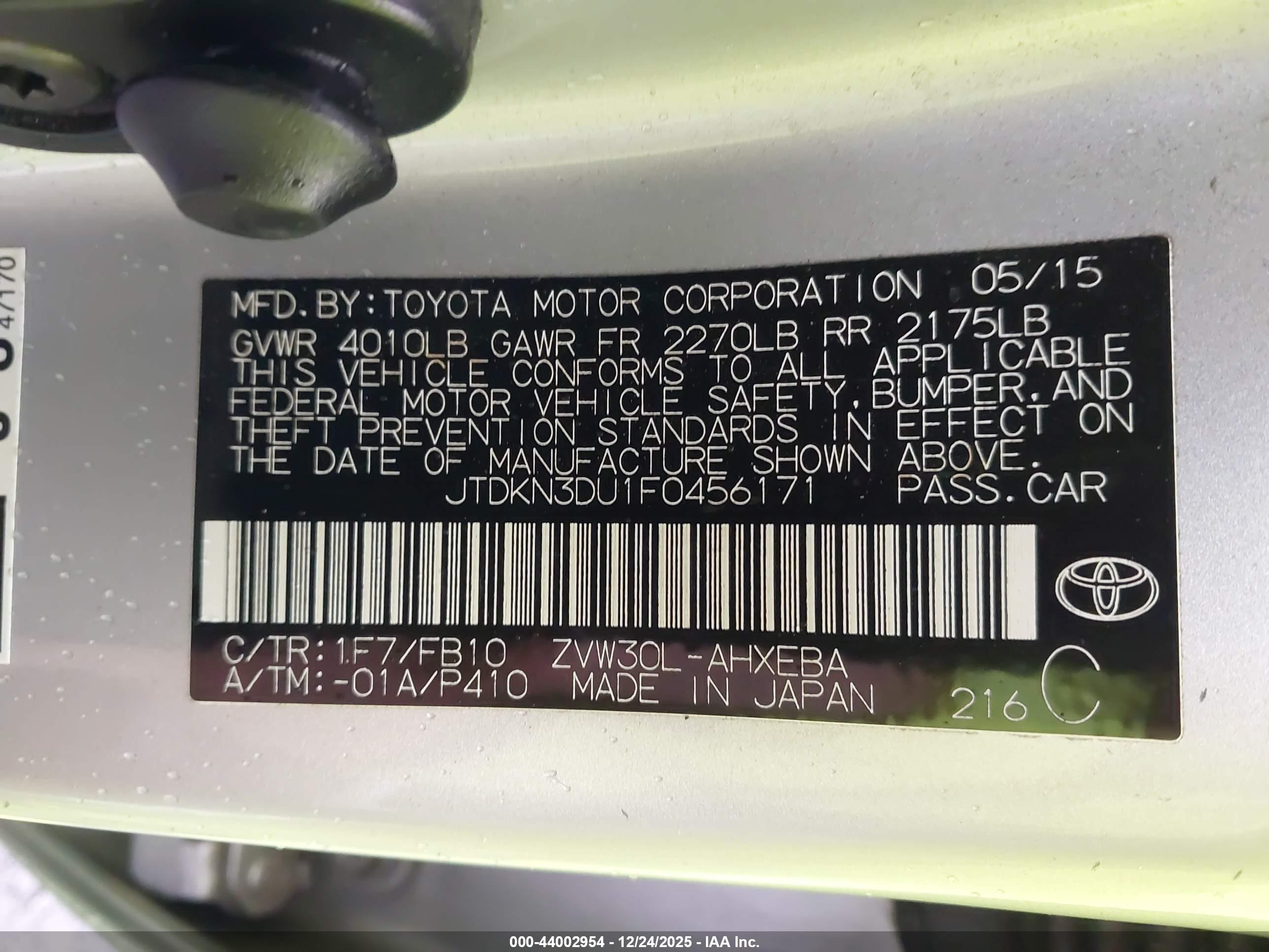 TOYOTA PRIUS image 9