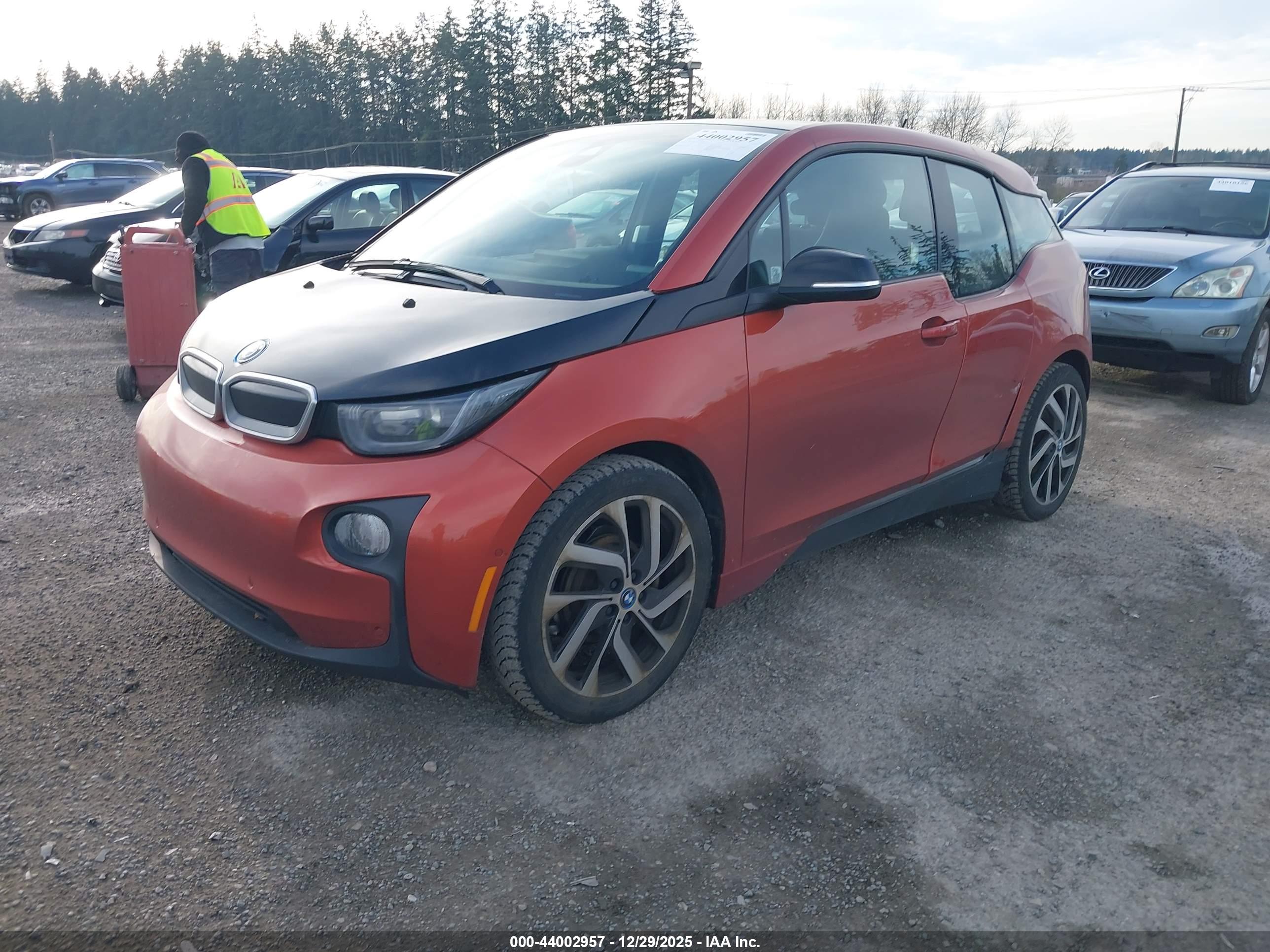 BMW I3 image 2