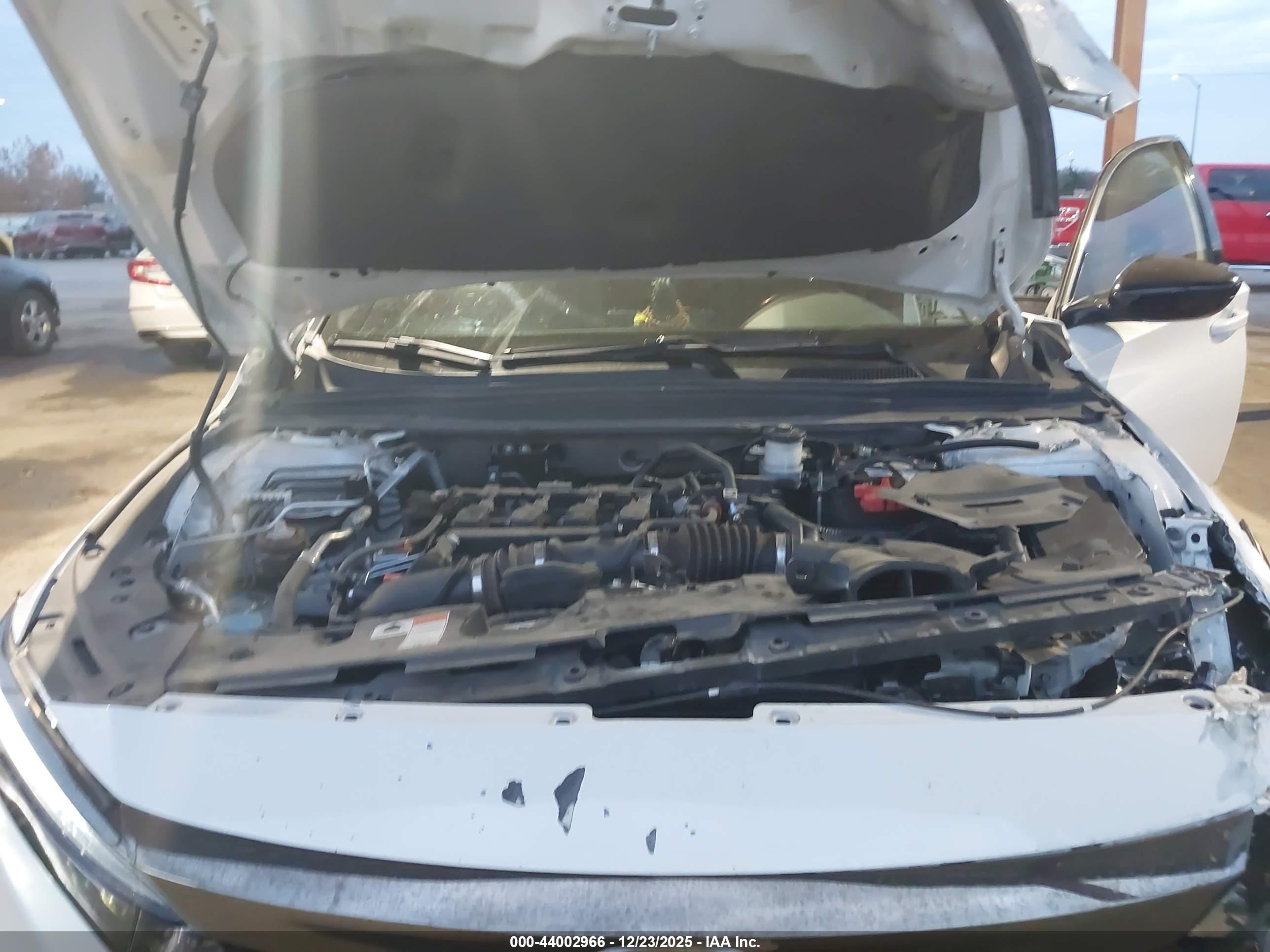 HONDA ACCORD image 10