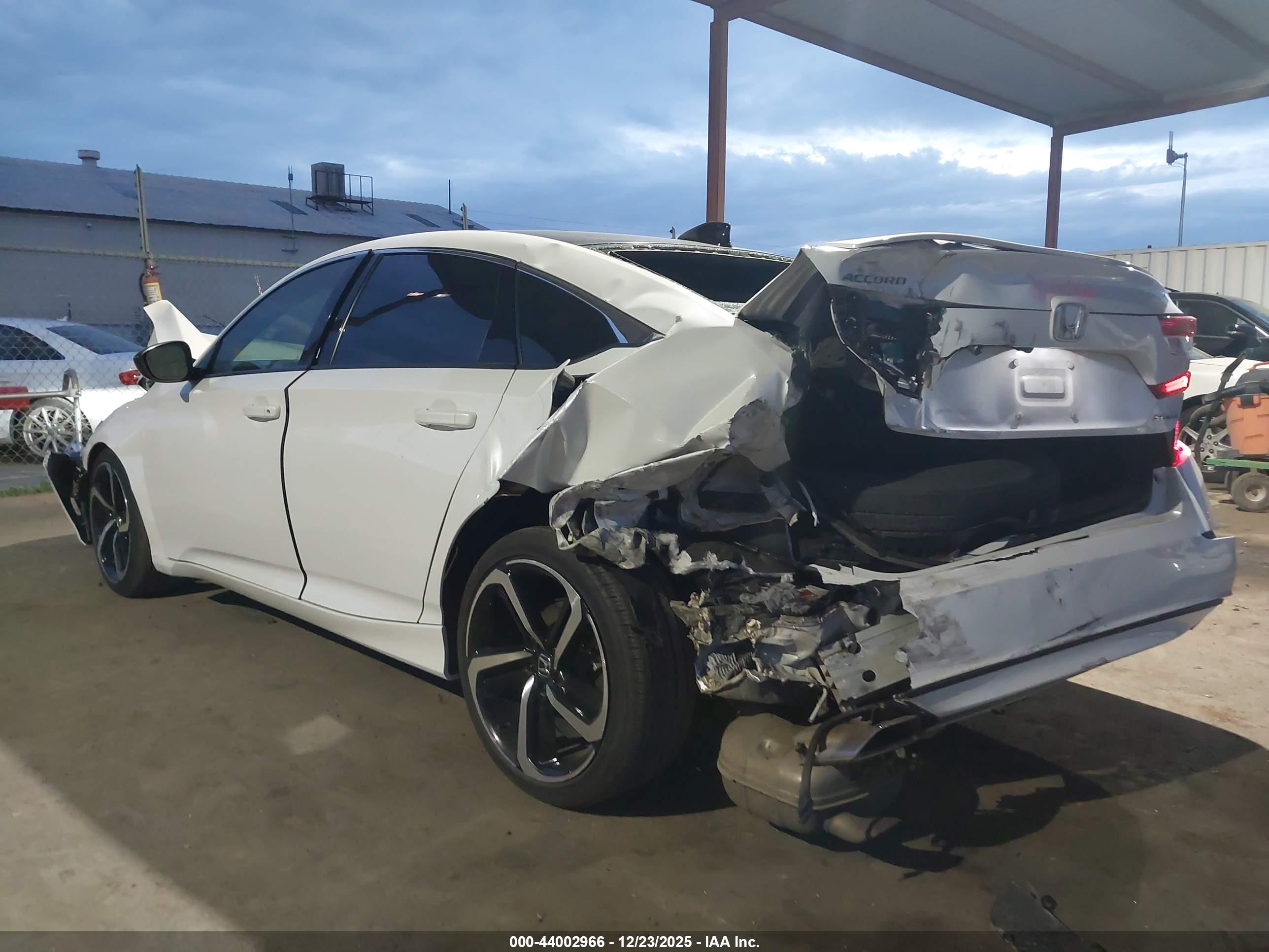 HONDA ACCORD image 3