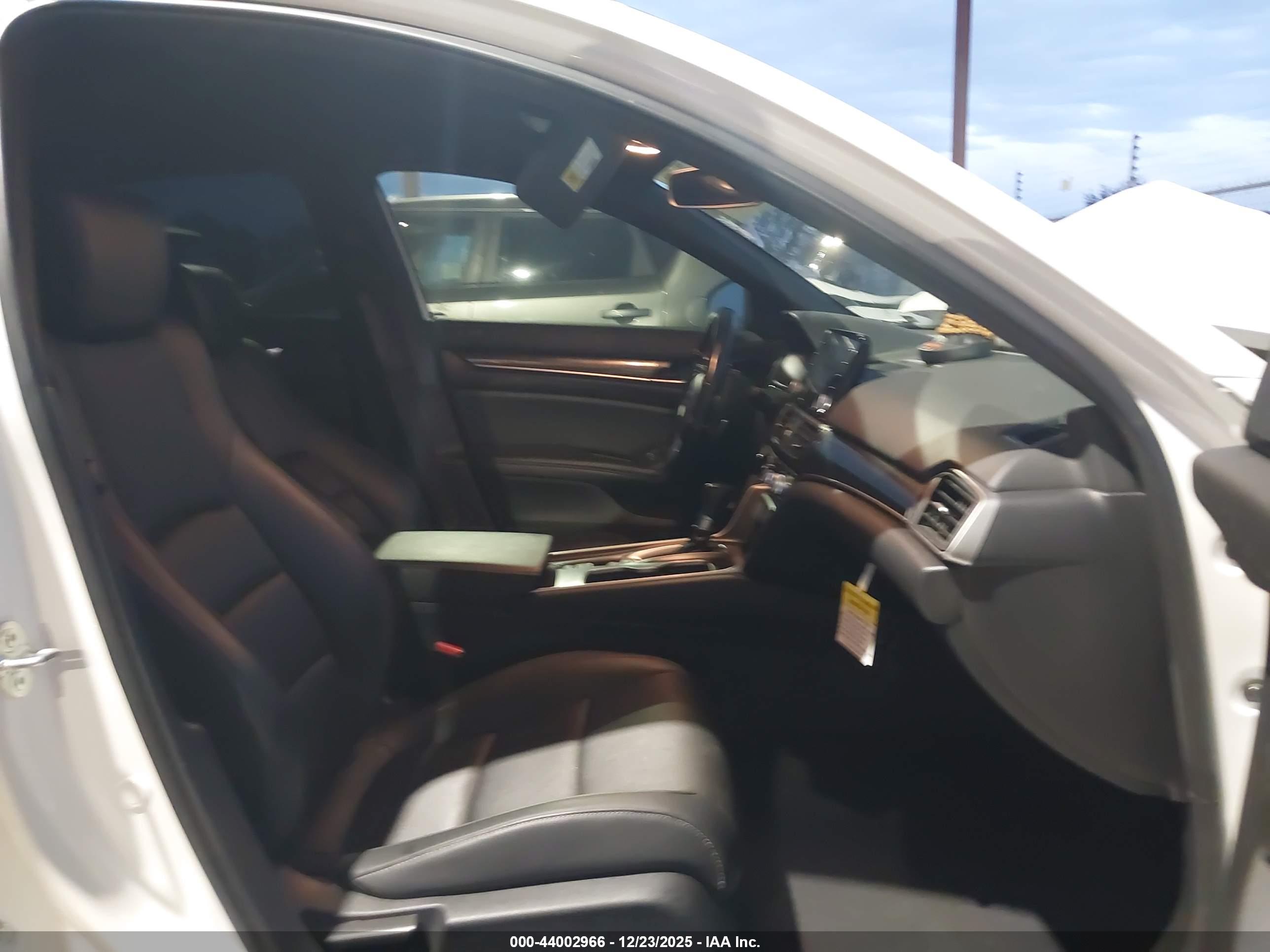 HONDA ACCORD image 5