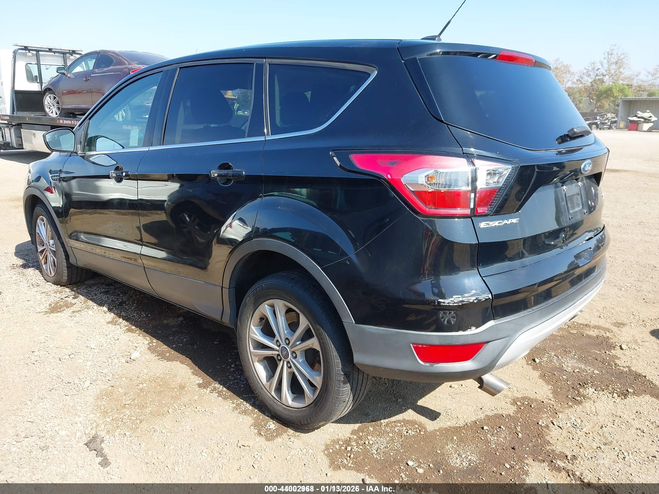 FORD ESCAPE image 3