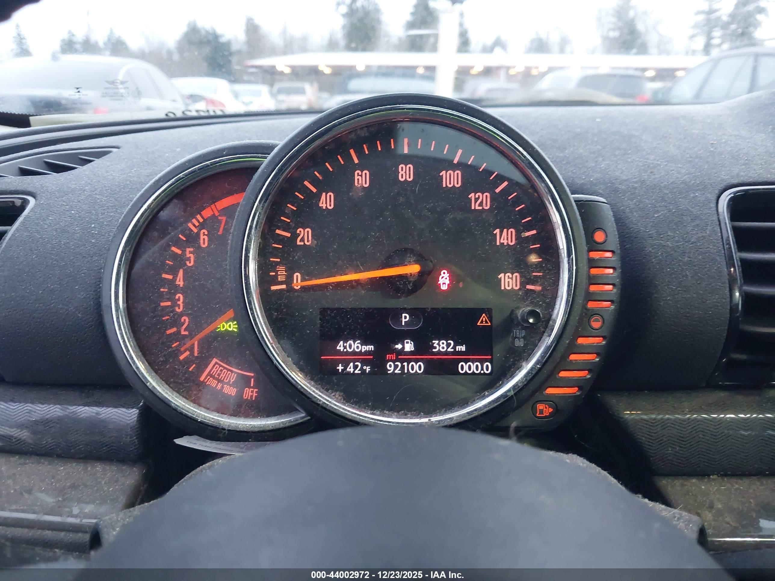 MINI CLUBMAN image 7
