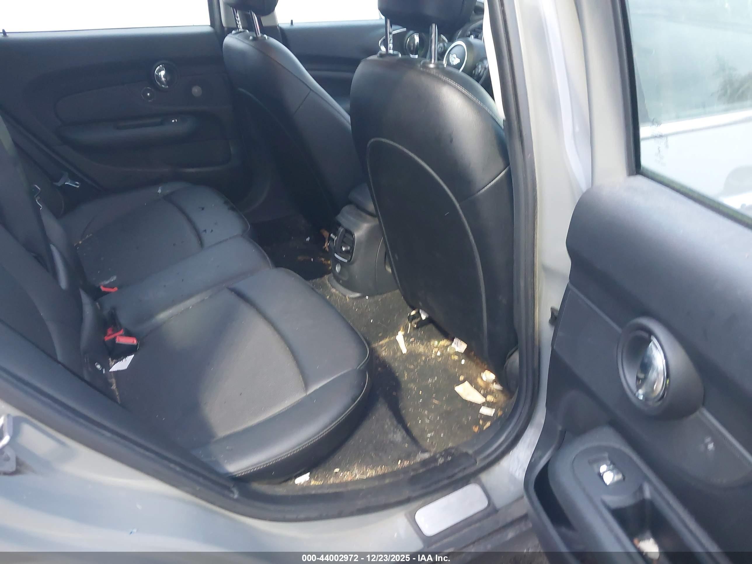 MINI CLUBMAN image 8