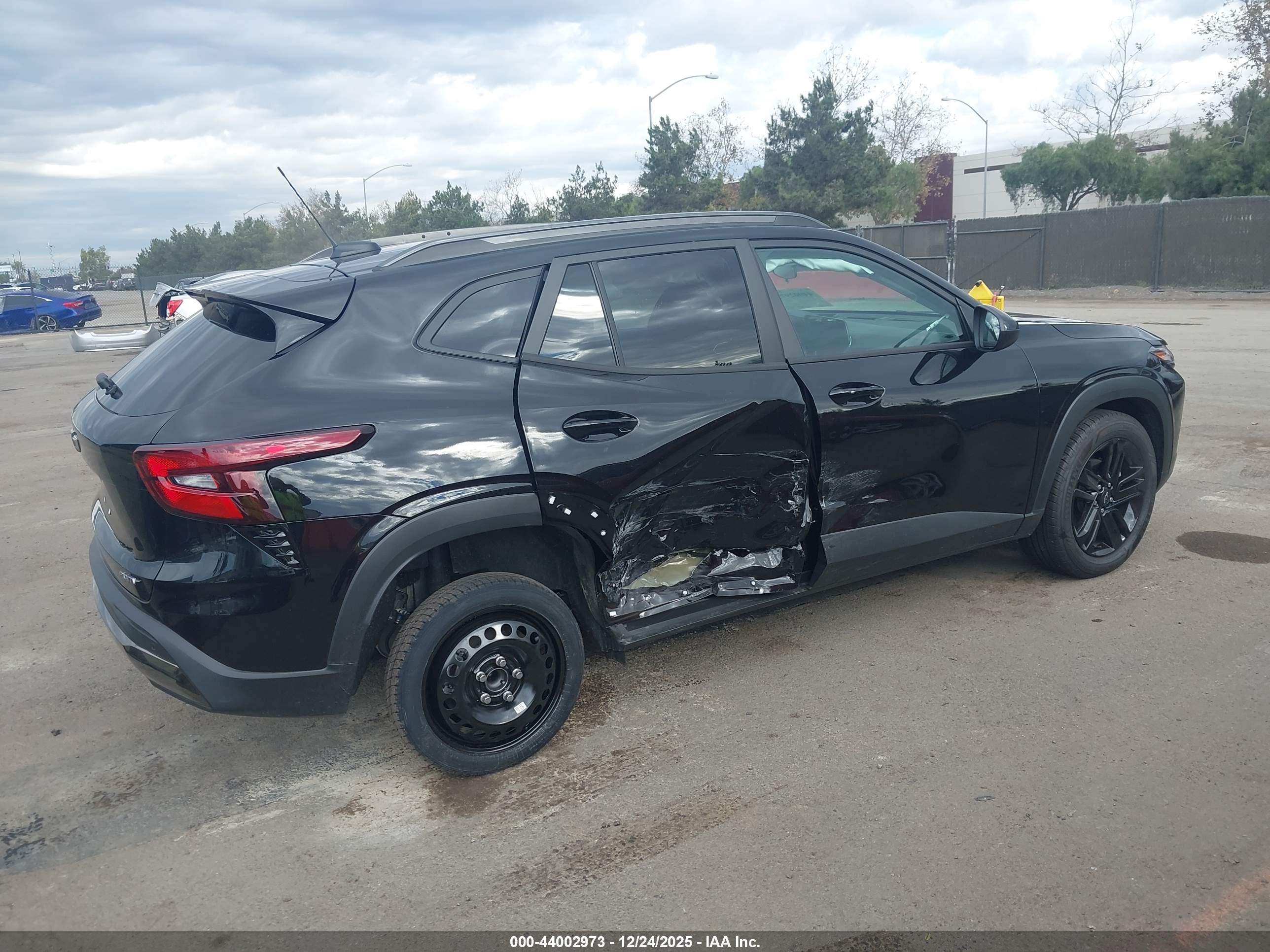 CHEVROLET TRAX image 6