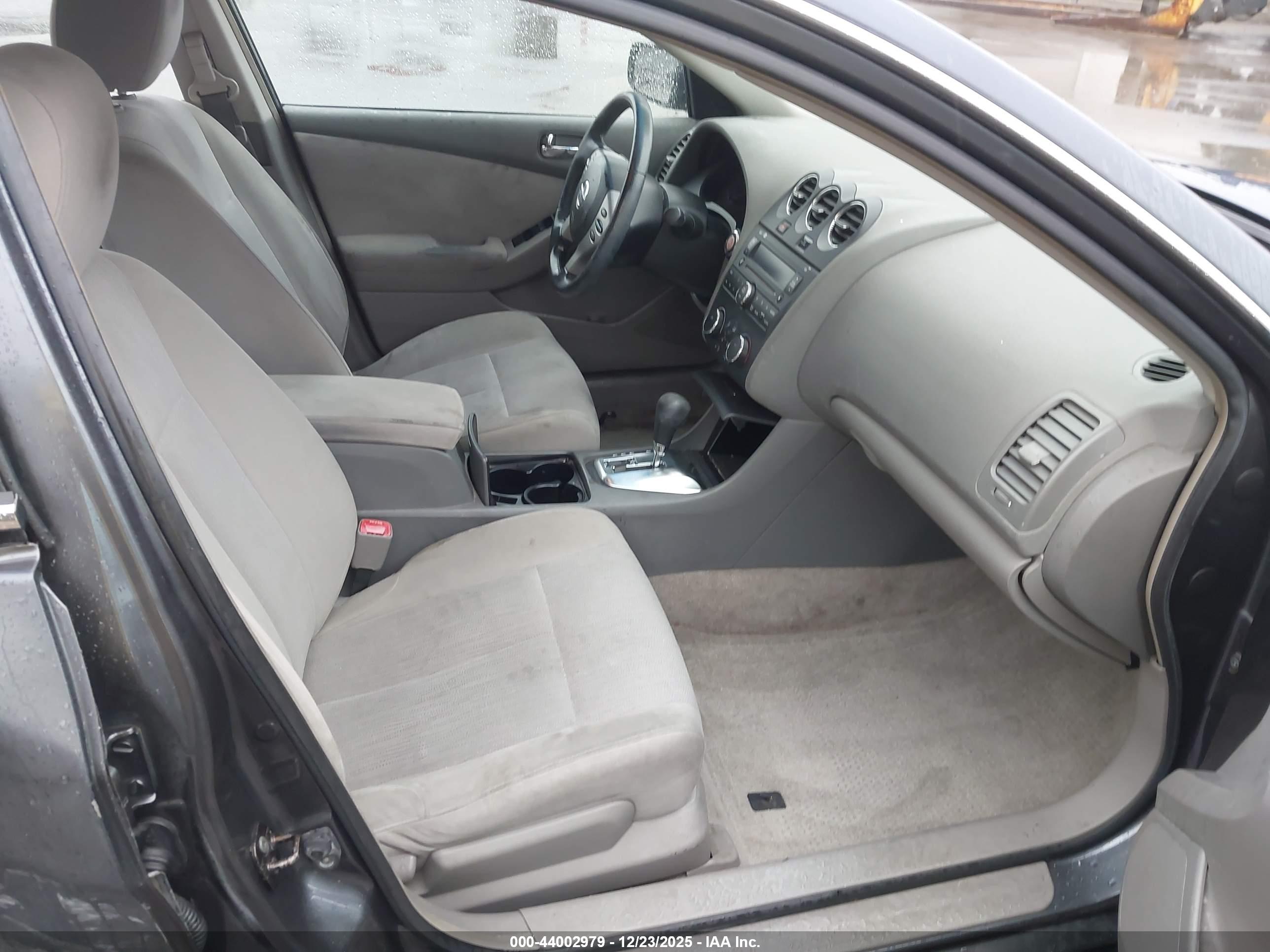 NISSAN ALTIMA image 5